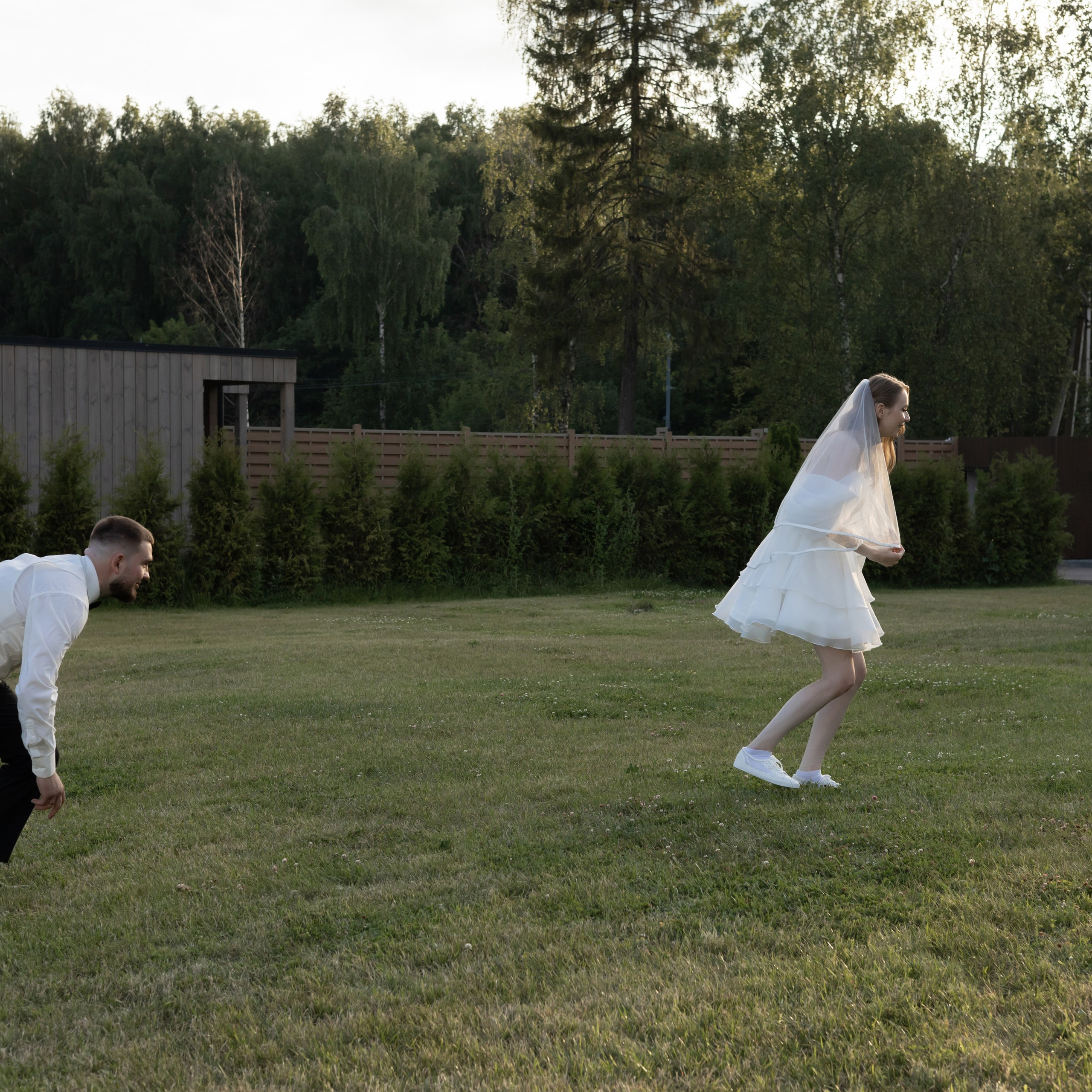 Свадьба на 50 человек на озере Сенеж площадка the Sun выездная регистрация. Свадебный фотограф Москва Москвовская область Санкт-Петербург