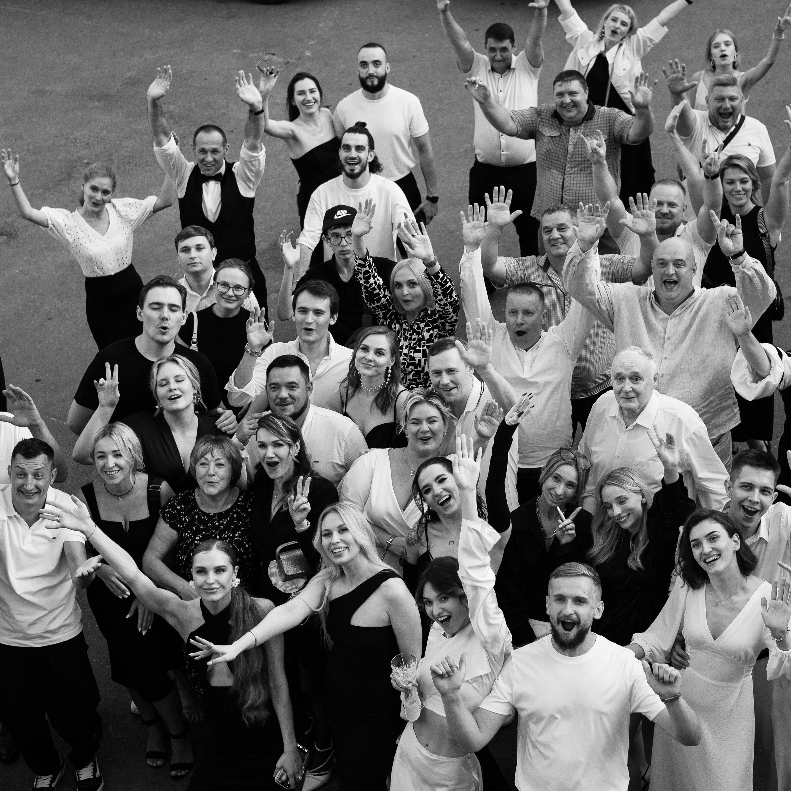 Vnukovo Village свадебная фотосессия с выездной регистрацияей жарким августом утро невесты в доме на природе и выездная регистрация. Свадебный фотограф Москва Москвовская область Санкт-Петербург