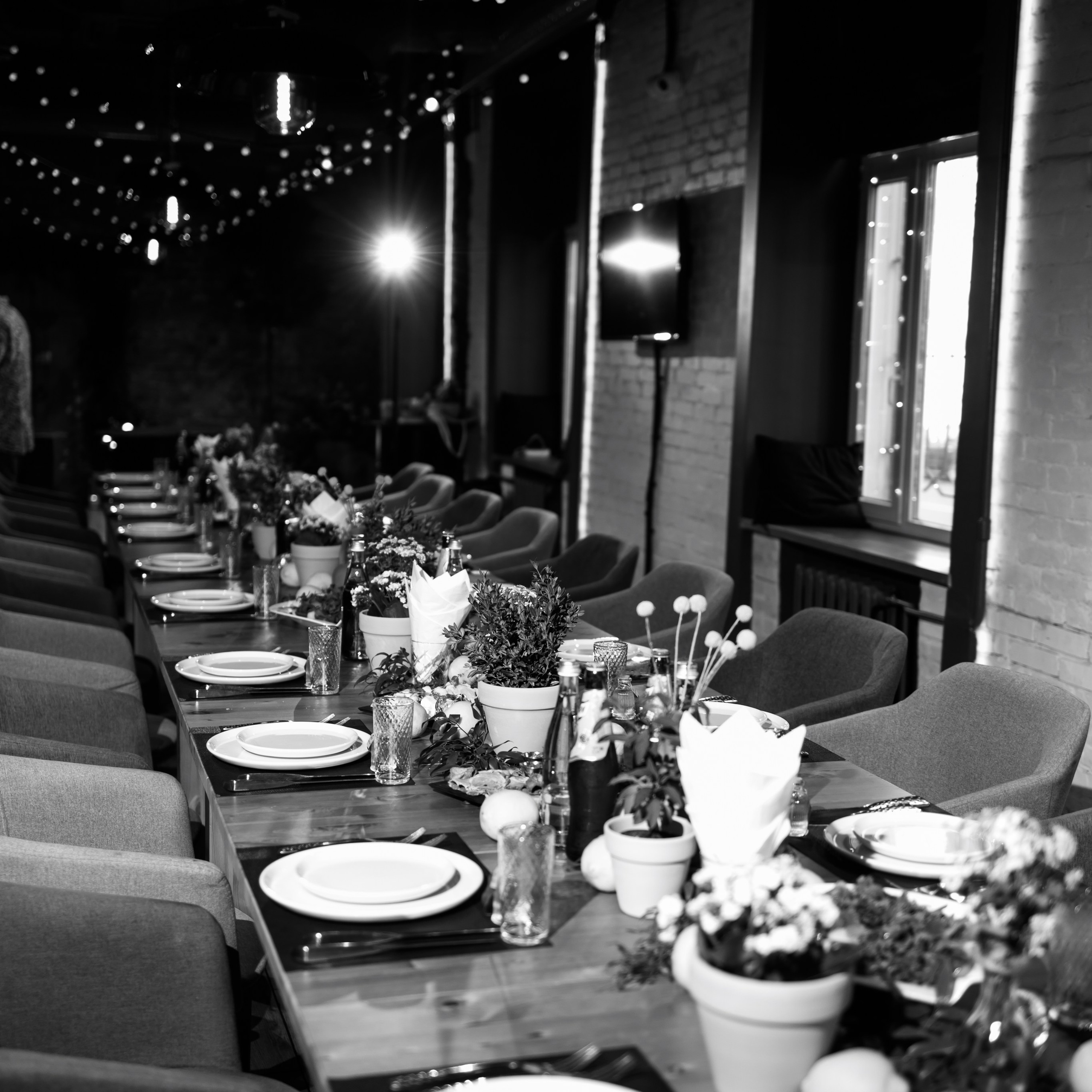 Камерная свадьба в Москве утро в отеле Рихтер регистрация в White studio Royal адреса счастья. Свадебный фотограф Москва Москвовская область Санкт-Петербург