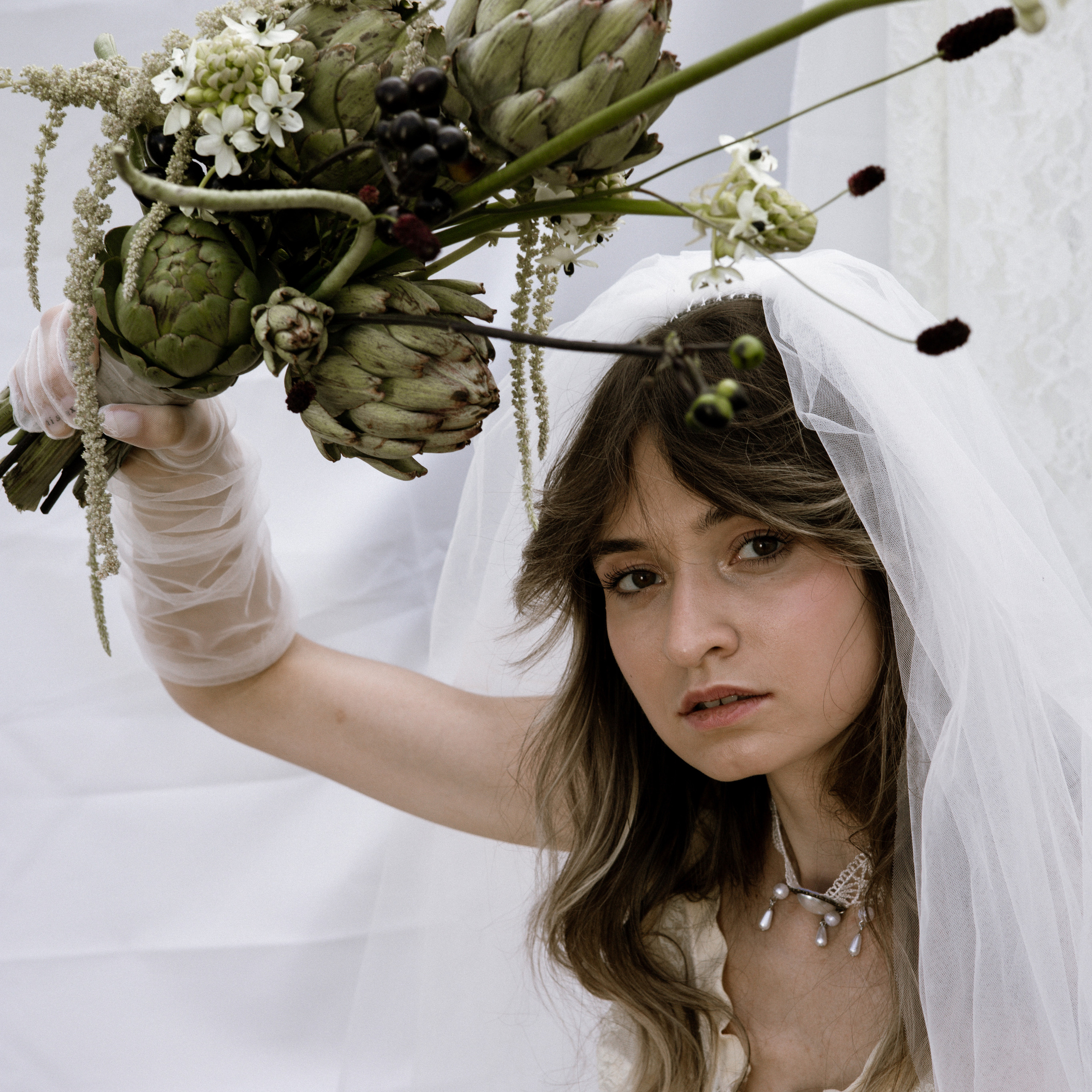 Vnukovo Village свадебная фотосессия с выездной регистрацияей жарким августом утро невесты в доме на природе и выездная регистрация. Свадебный фотограф Москва Москвовская область Санкт-Петербург