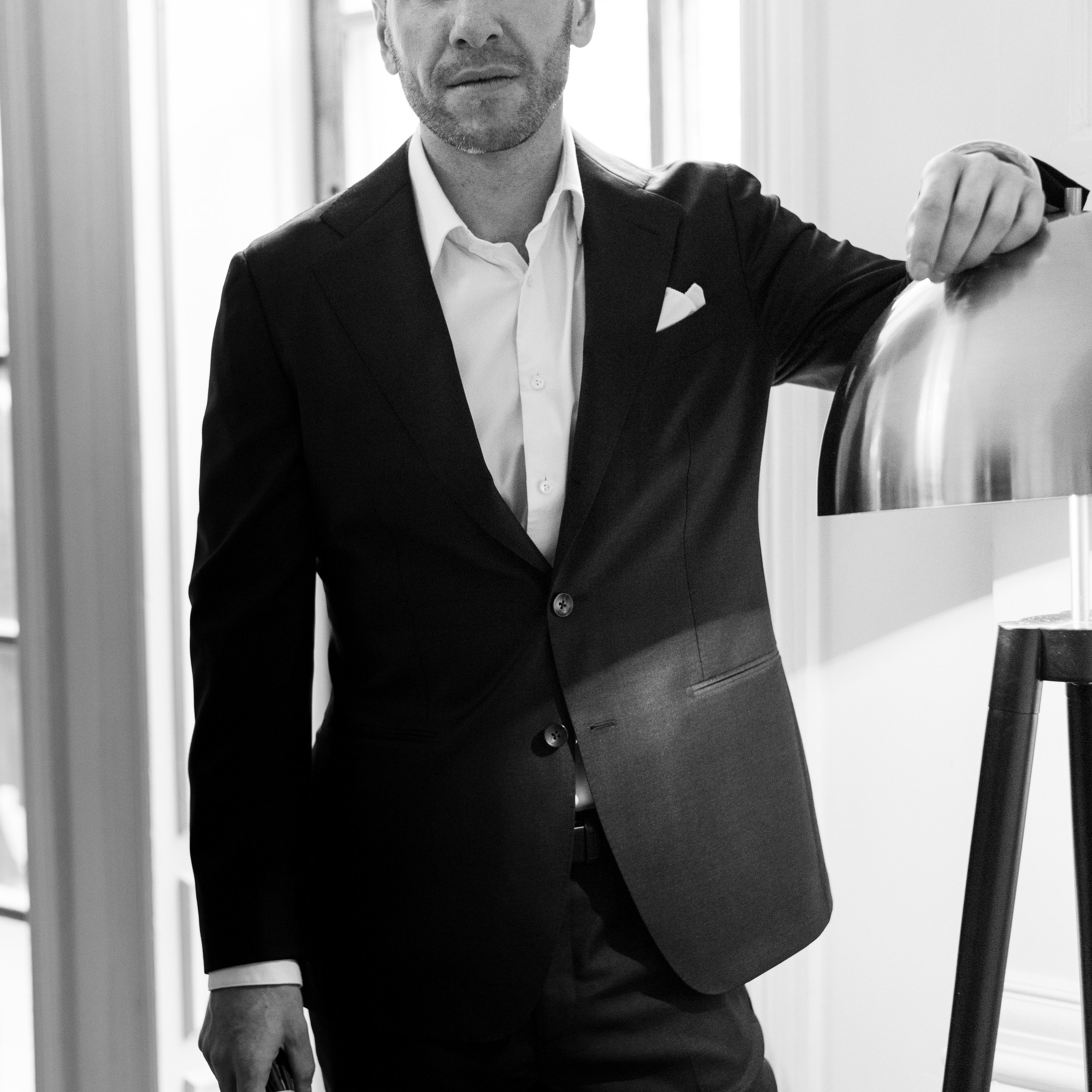 Регистрация брака в особняке Royal фотосессия лавстори в студии Москва и камерный ужин с друзьями. Свадебный фотограф Москва Москвовская область Санкт-Петербург