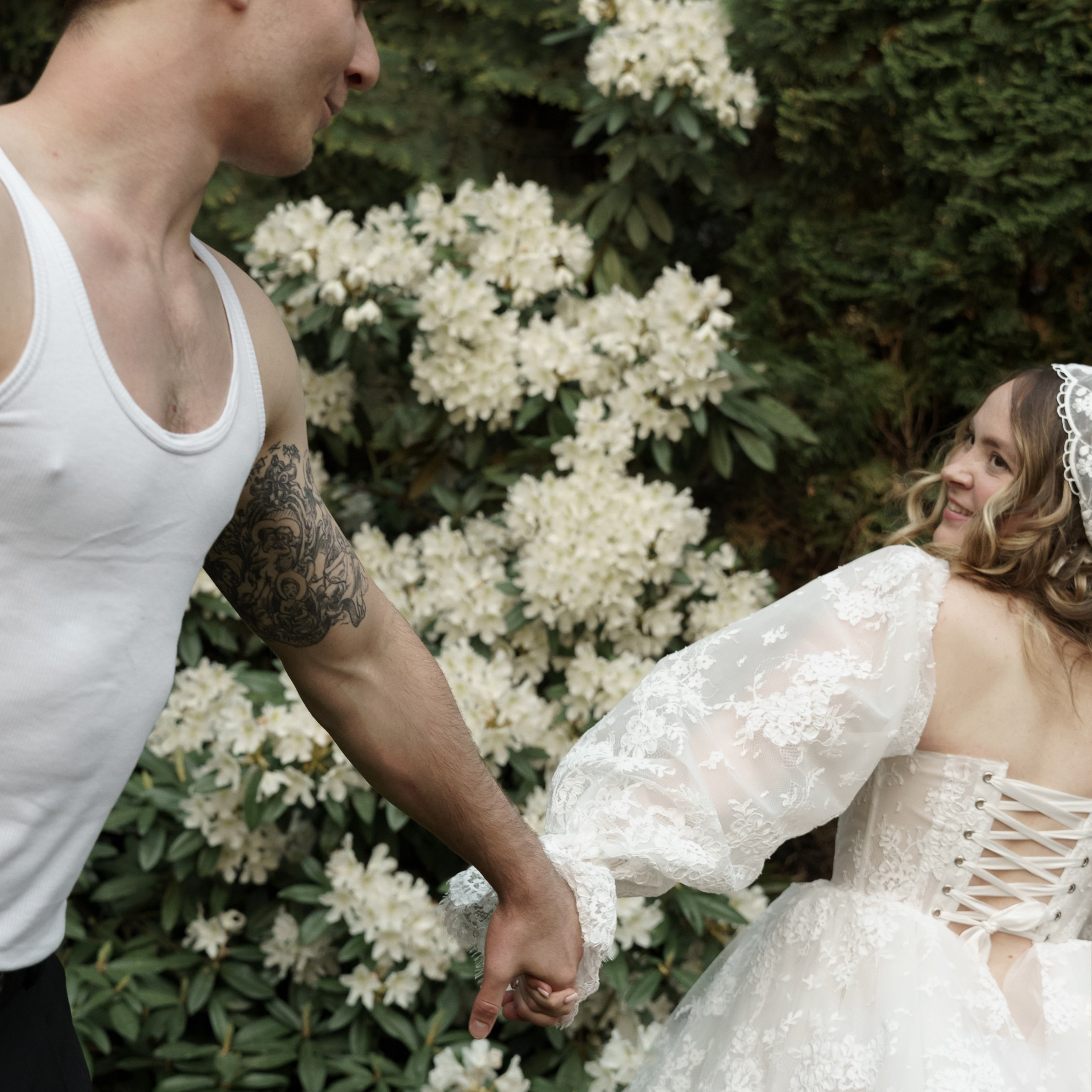 Даша и Даня загородный дом камерная свадьба. Свадебный фотограф Москва Москвовская область Санкт-Петербург