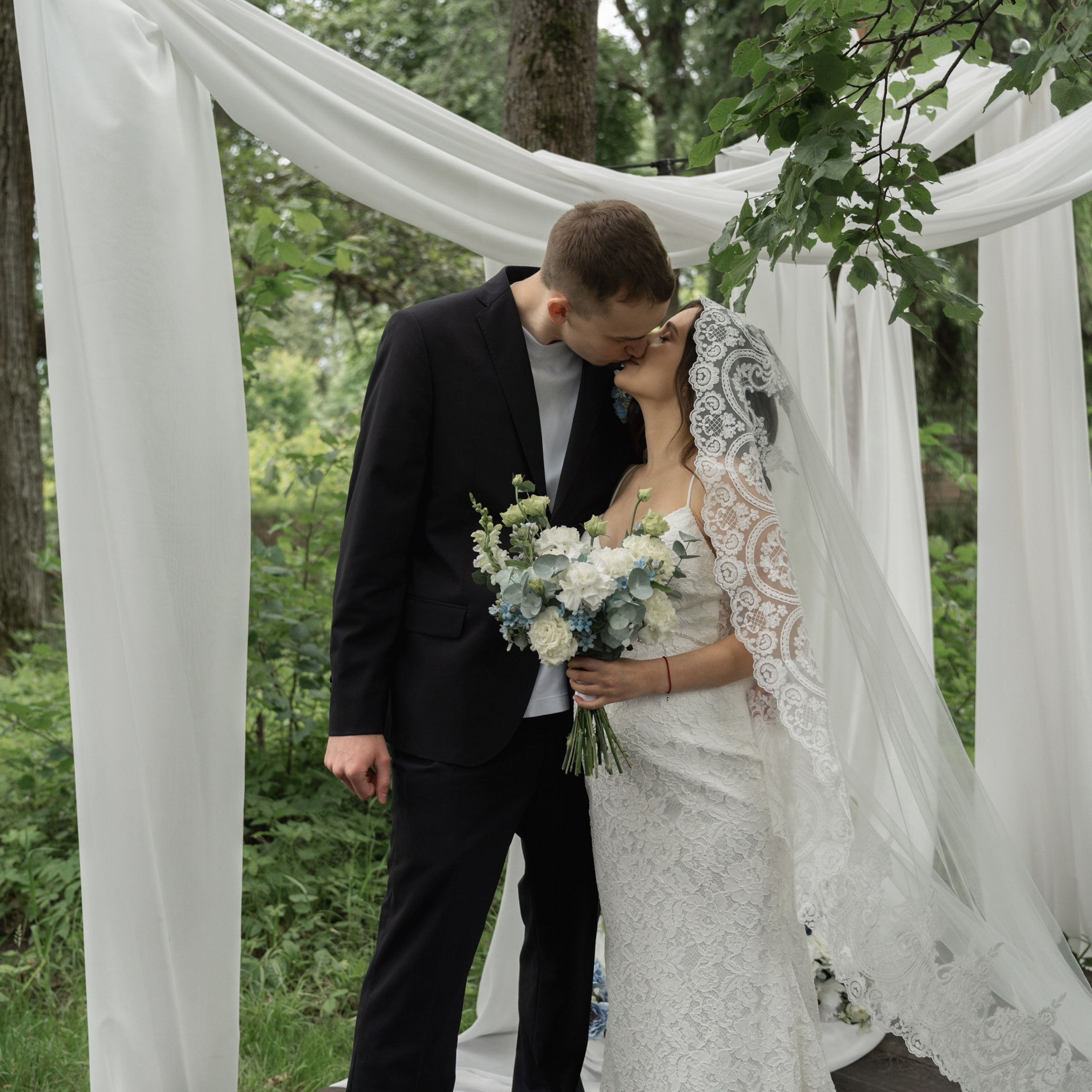 Свадьба на природе. Свадебный фотограф Москва Москвовская область Санкт-Петербург