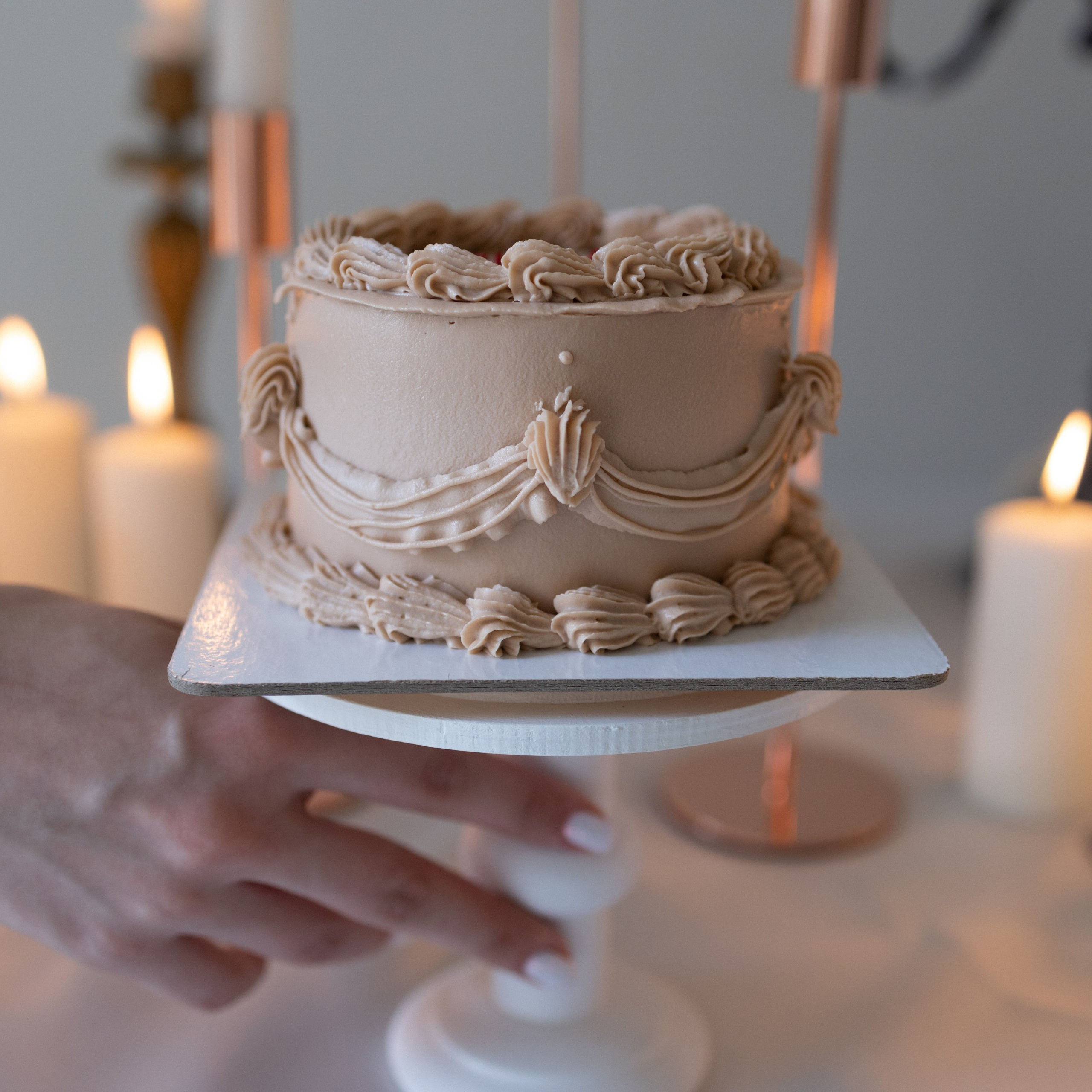 Свадебная фотосессия с банкетом Москва 21kult винтажная свадьба. Свадебный фотограф Москва Москвовская область Санкт-Петербург