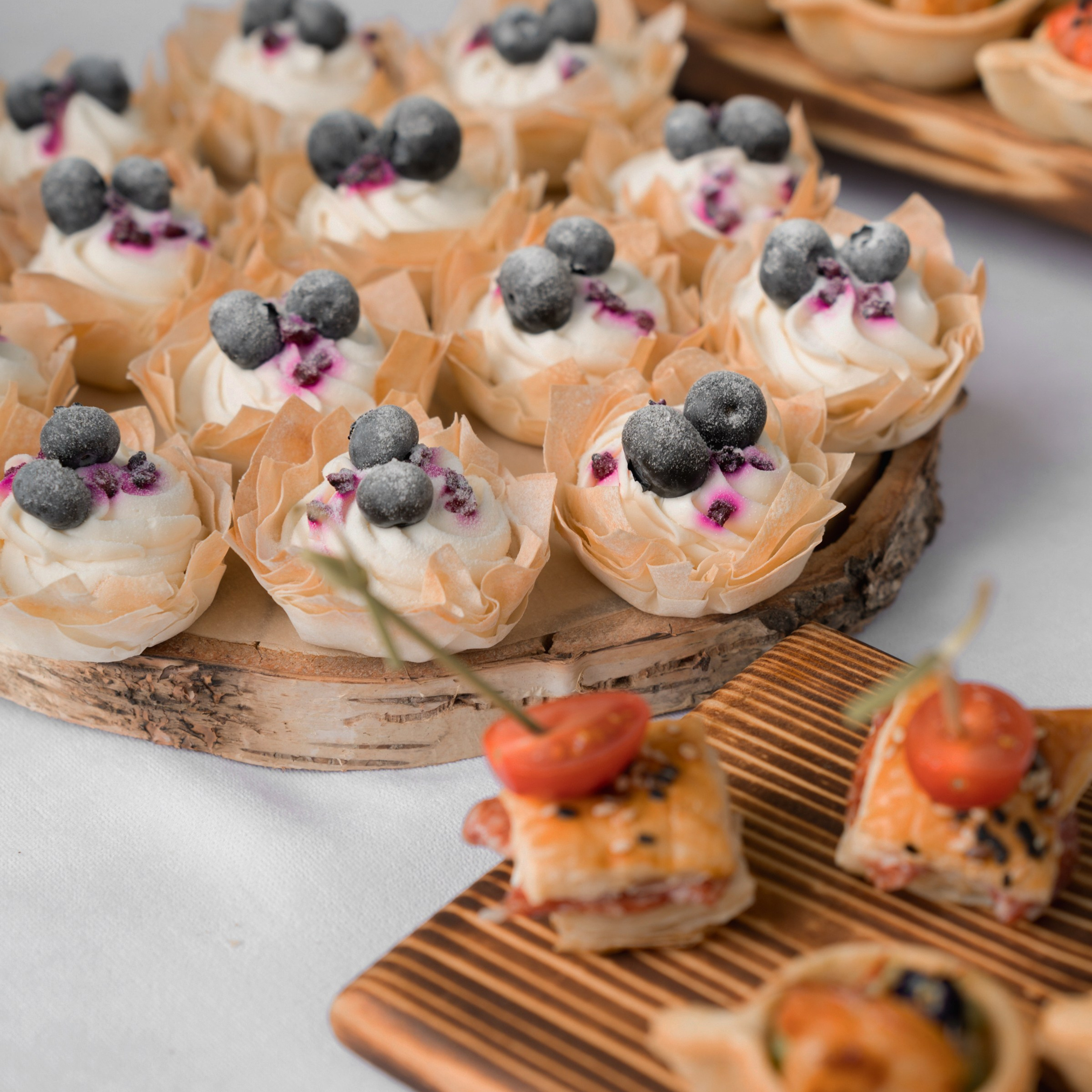 Свадьба на природе. Свадебный фотограф Москва Москвовская область Санкт-Петербург