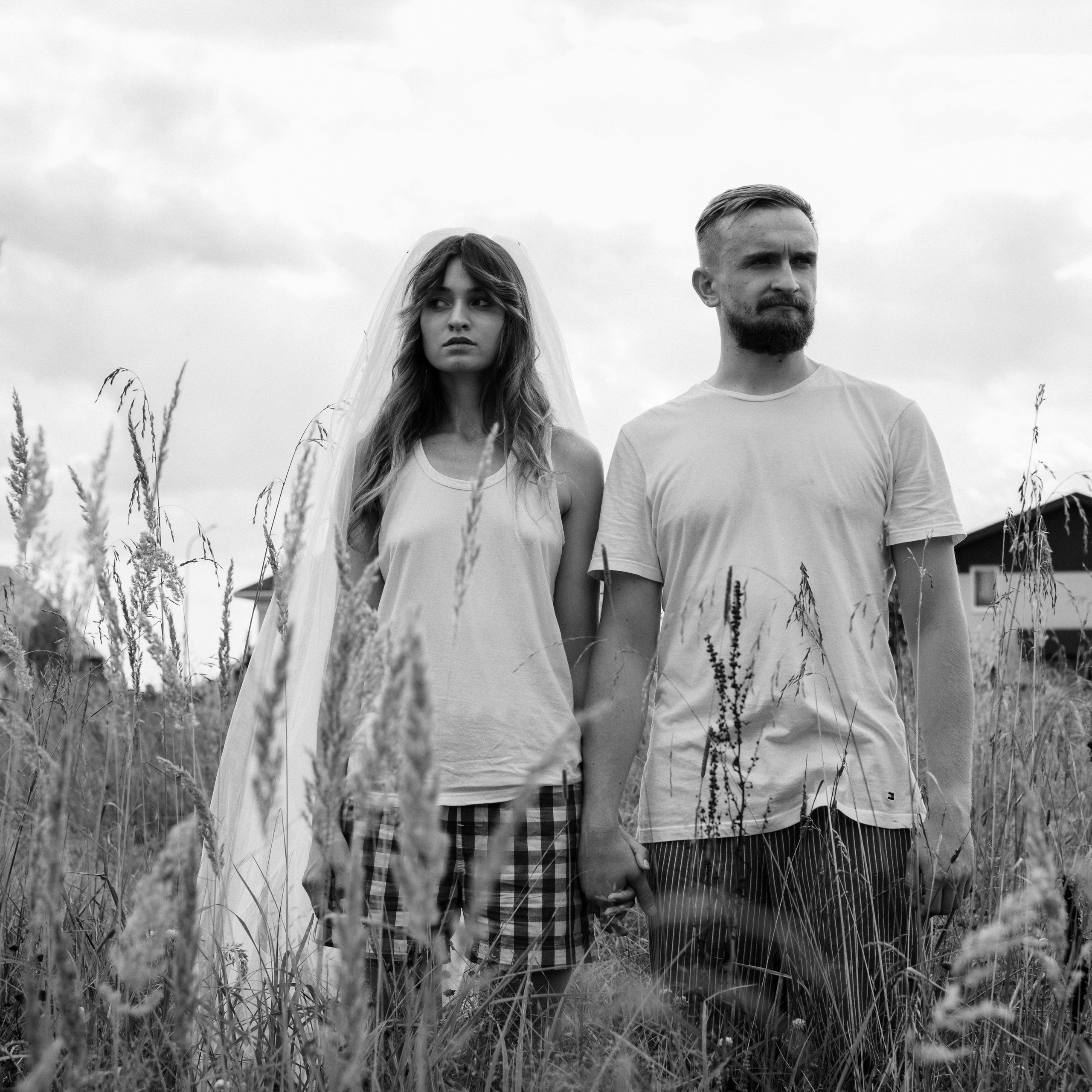 Vnukovo Village свадебная фотосессия с выездной регистрацияей жарким августом утро невесты в доме на природе и выездная регистрация. Свадебный фотограф Москва Москвовская область Санкт-Петербург