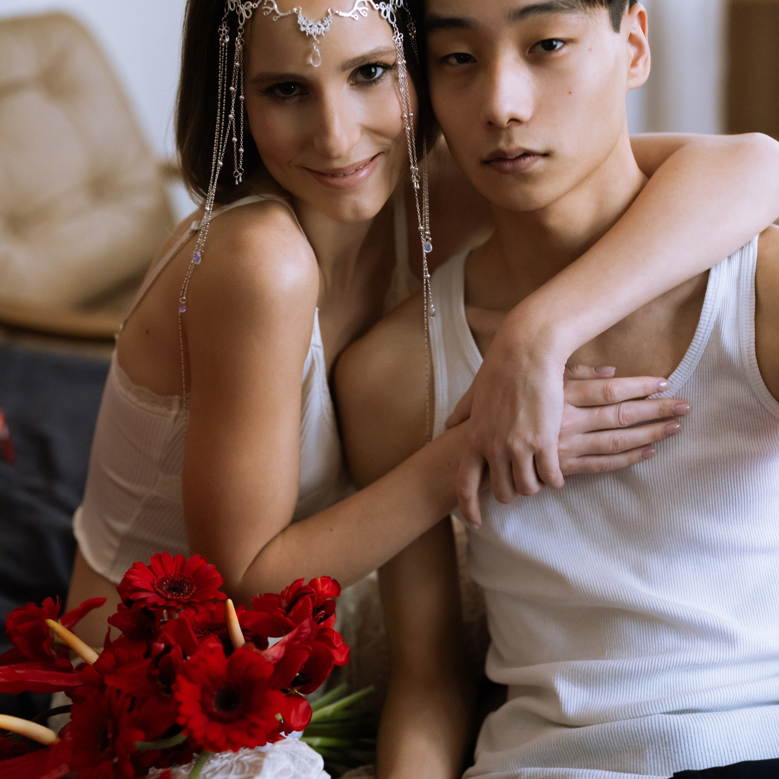 Свадебная фотосессия 14 февраля в студии вместо отеля. Свадебный фотограф Москва Москвовская область Санкт-Петербург