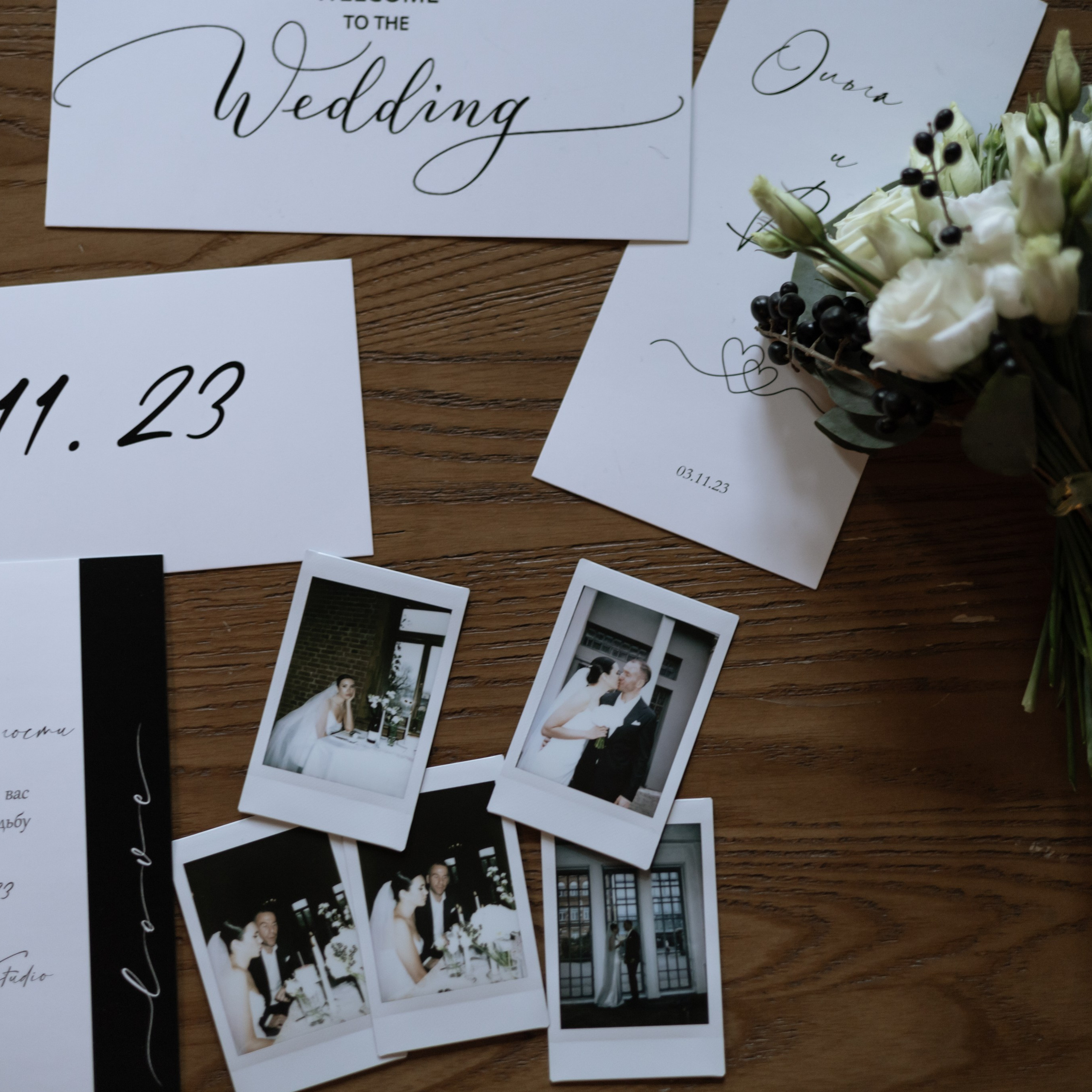 Регистрация брака в особняке Royal фотосессия лавстори в студии Москва и камерный ужин с друзьями. Свадебный фотограф Москва Москвовская область Санкт-Петербург