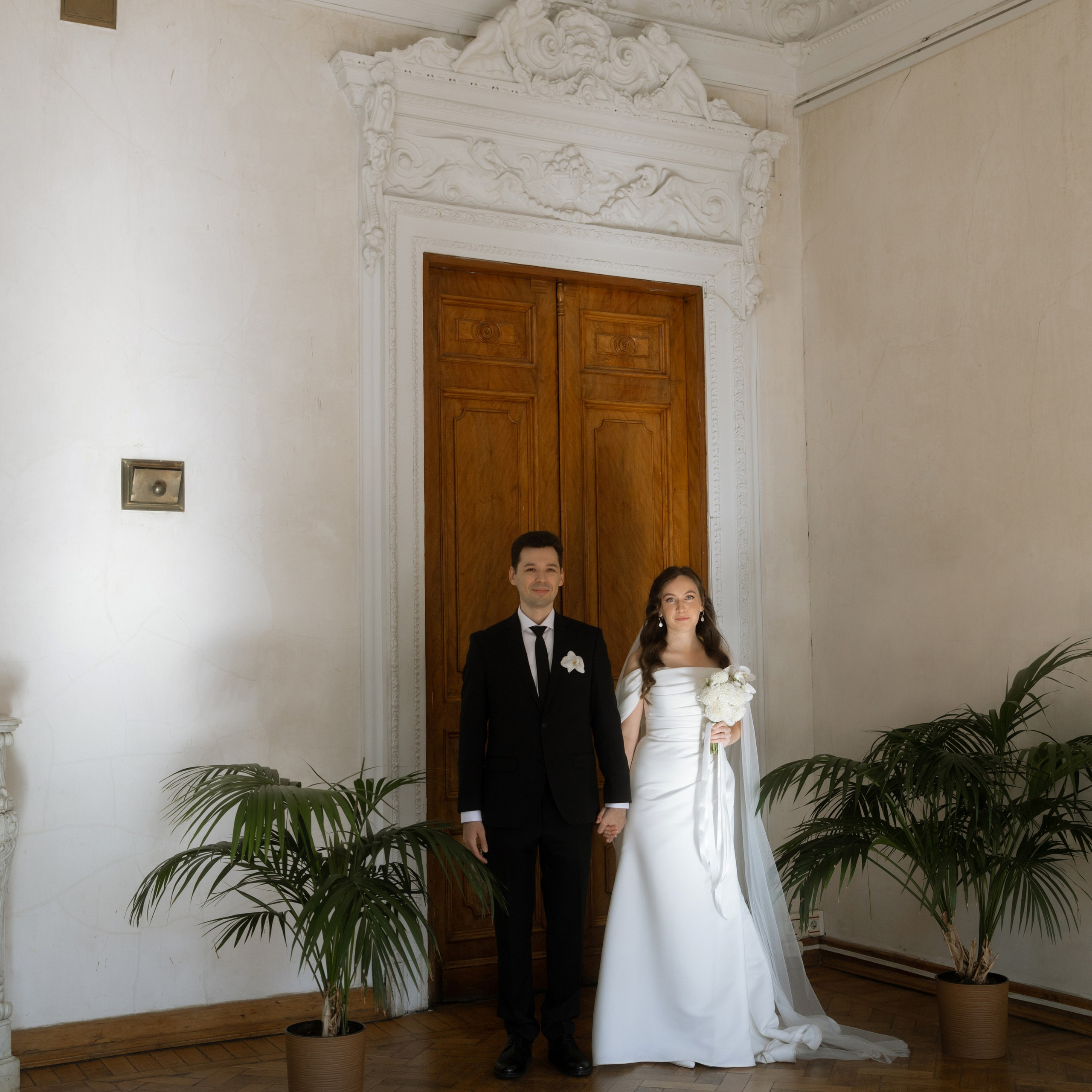 Регисрация брака в Пушкинской библиотеке и камерный свадебный ужин в кругу семьи в ресторане Ривьера. Свадебный фотограф Москва Москвовская область Санкт-Петербург