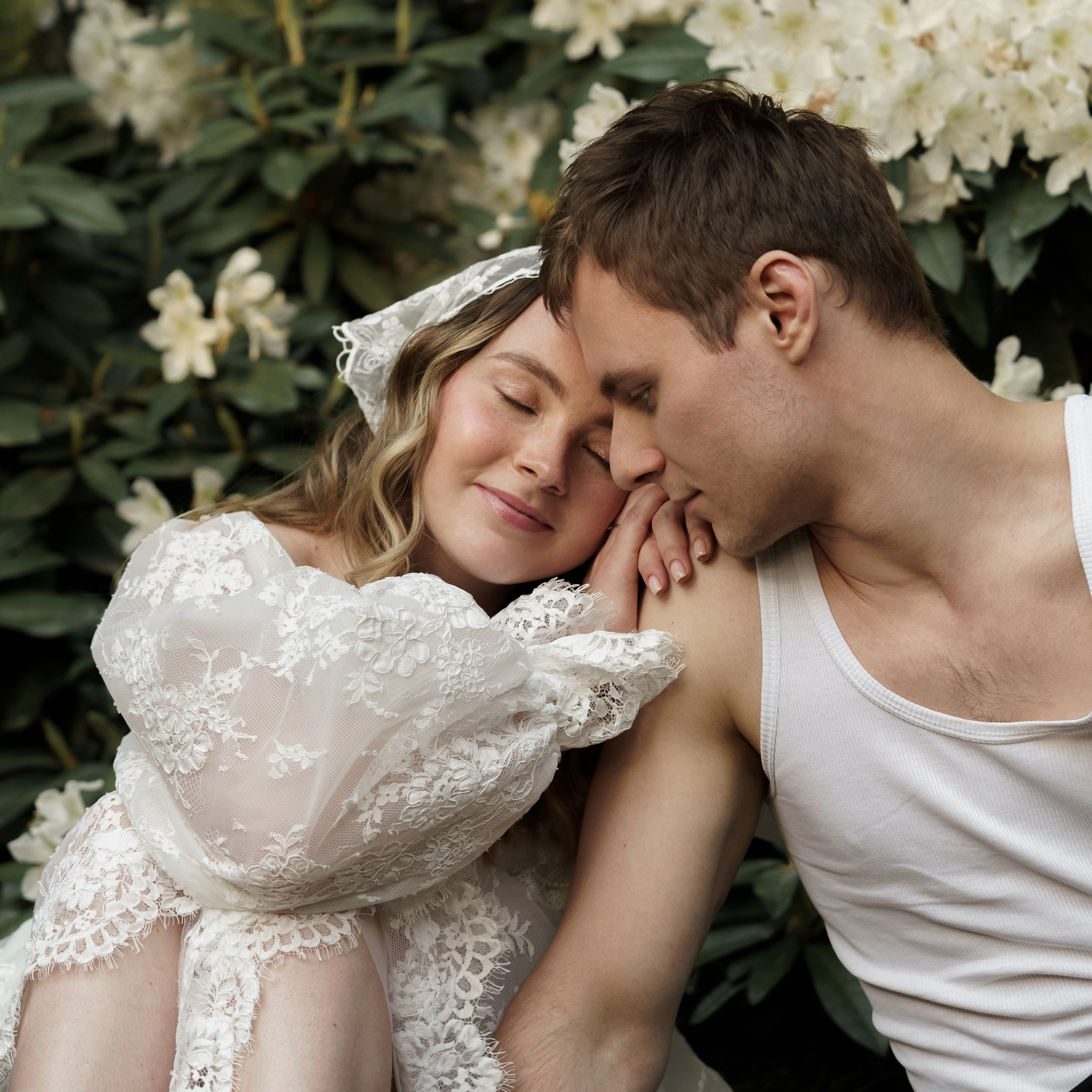 Даша и Даня загородный дом камерная свадьба. Свадебный фотограф Москва Москвовская область Санкт-Петербург