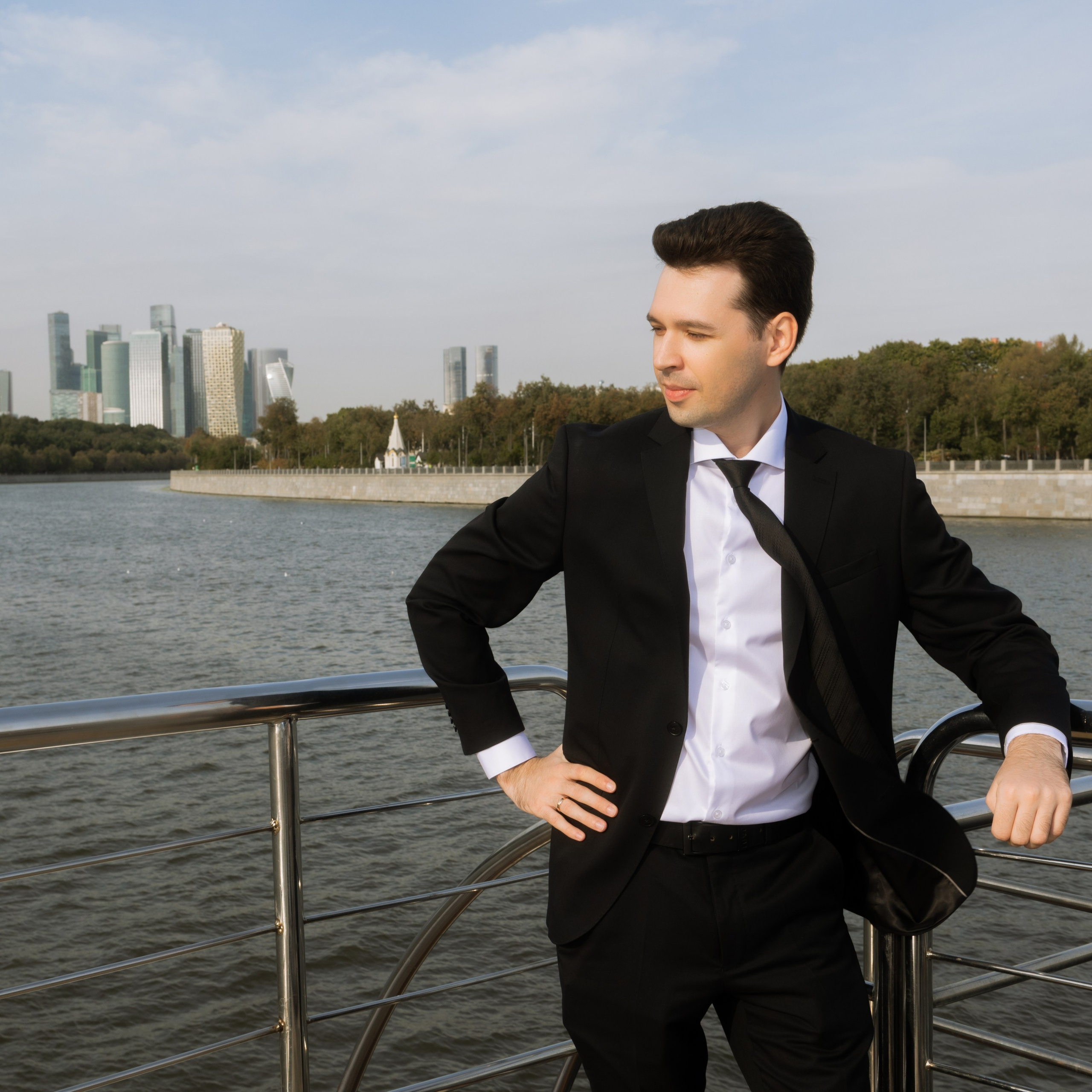 Регисрация брака в Пушкинской библиотеке и камерный свадебный ужин в кругу семьи в ресторане Ривьера. Свадебный фотограф Москва Москвовская область Санкт-Петербург