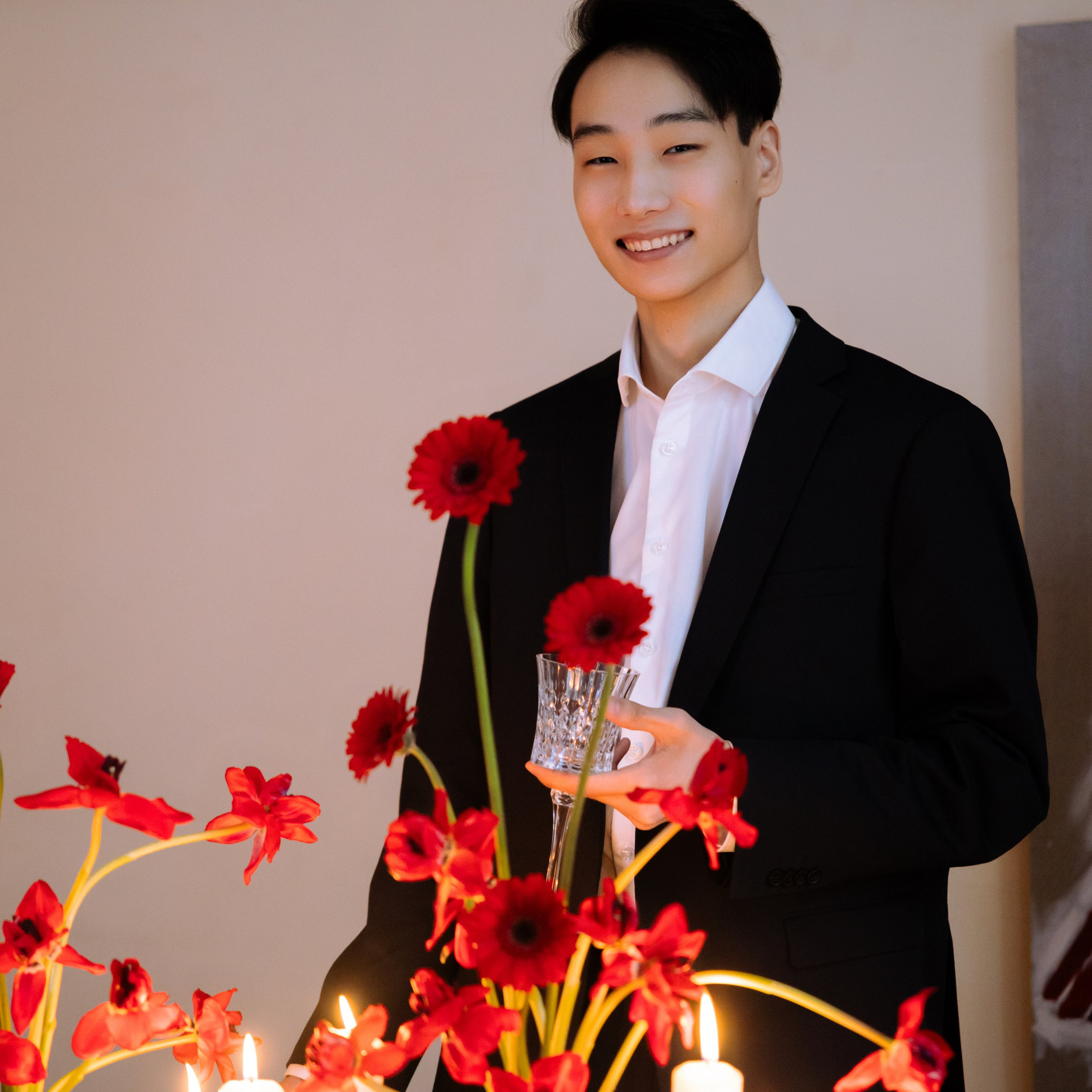 Свадебная фотосессия 14 февраля в студии вместо отеля. Свадебный фотограф Москва Москвовская область Санкт-Петербург