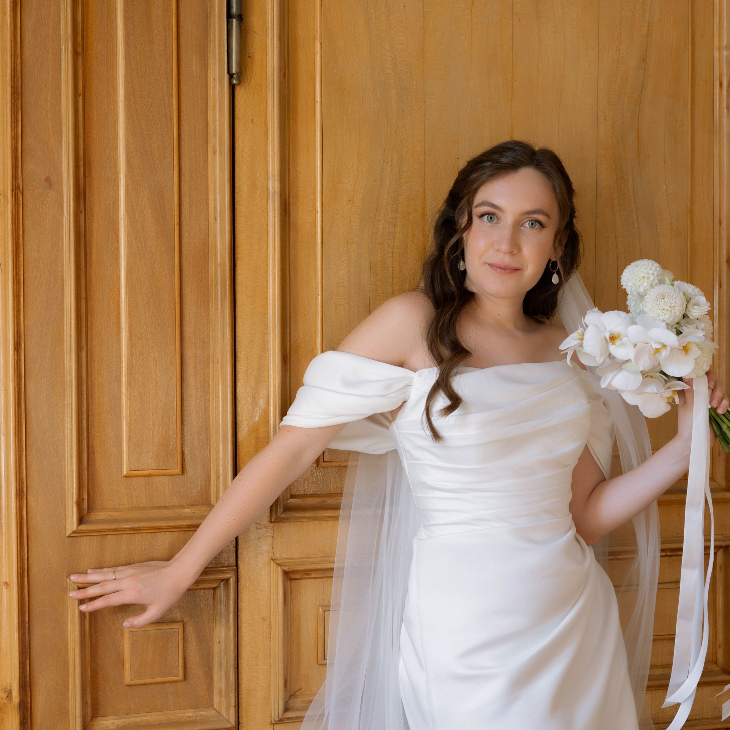 Регисрация брака в Пушкинской библиотеке и камерный свадебный ужин в кругу семьи в ресторане Ривьера. Свадебный фотограф Москва Москвовская область Санкт-Петербург