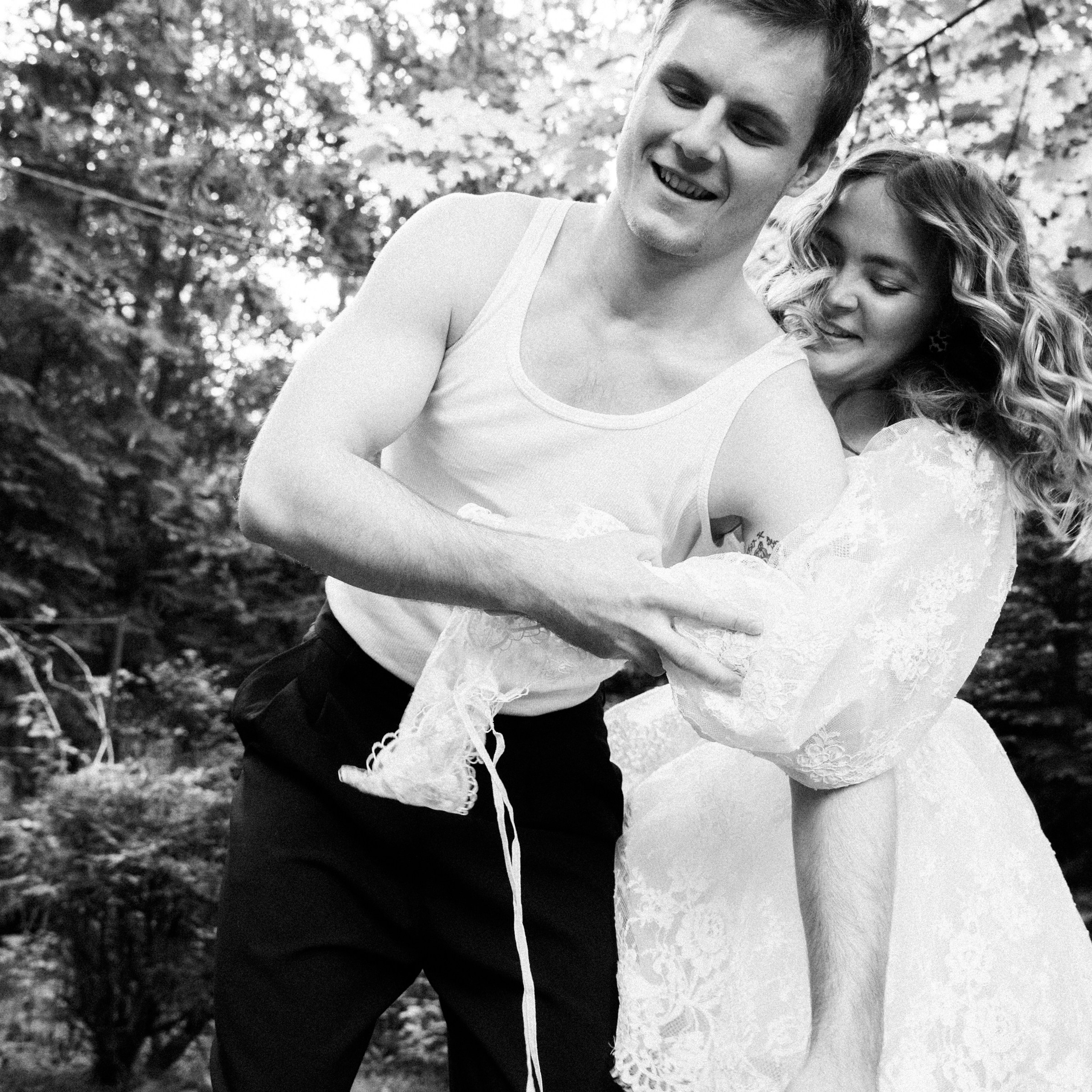 Даша и Даня загородный дом камерная свадьба. Свадебный фотограф Москва Москвовская область Санкт-Петербург