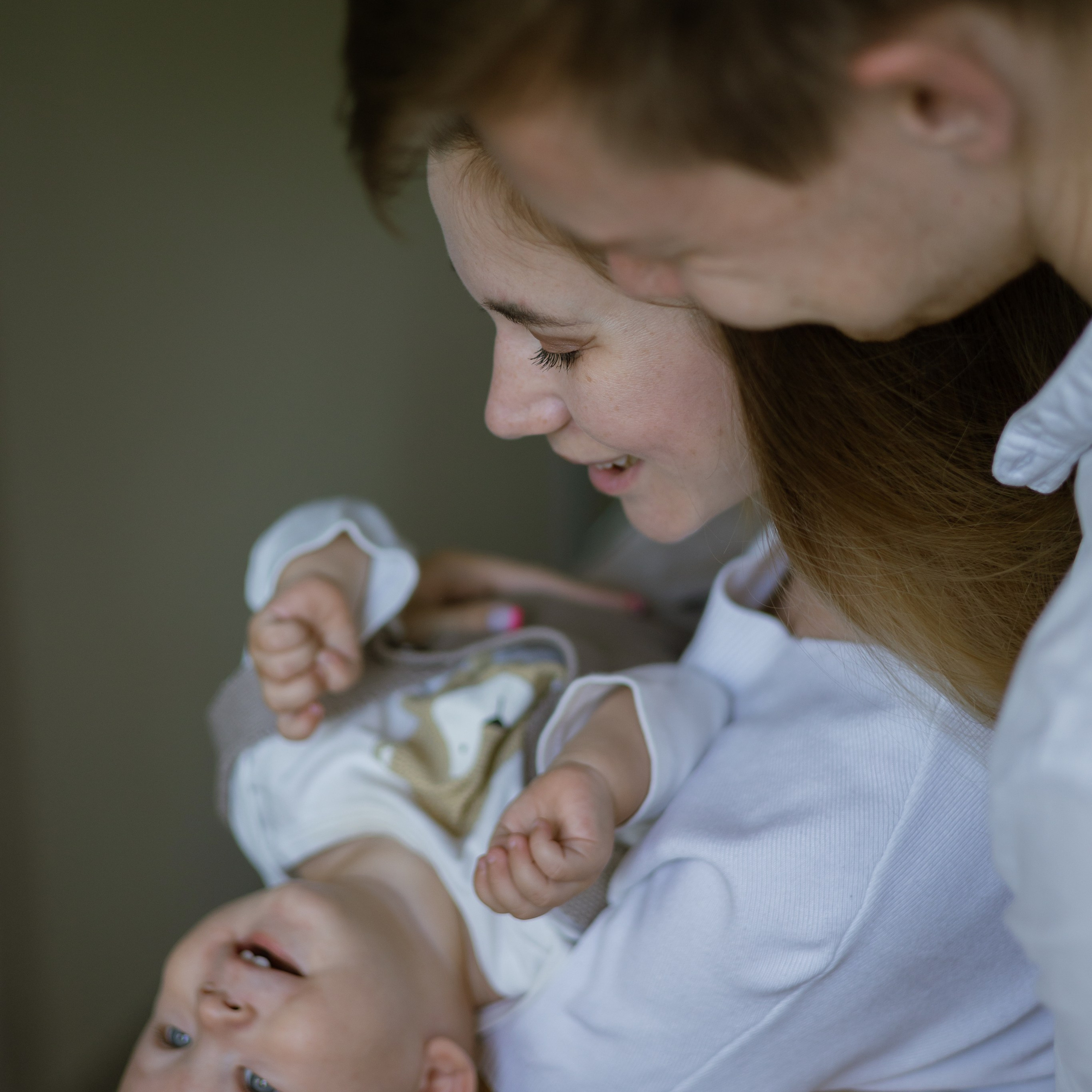 Семейная фотосессия Домашняя Москва. Свадебный фотограф Москва Москвовская область Санкт-Петербург