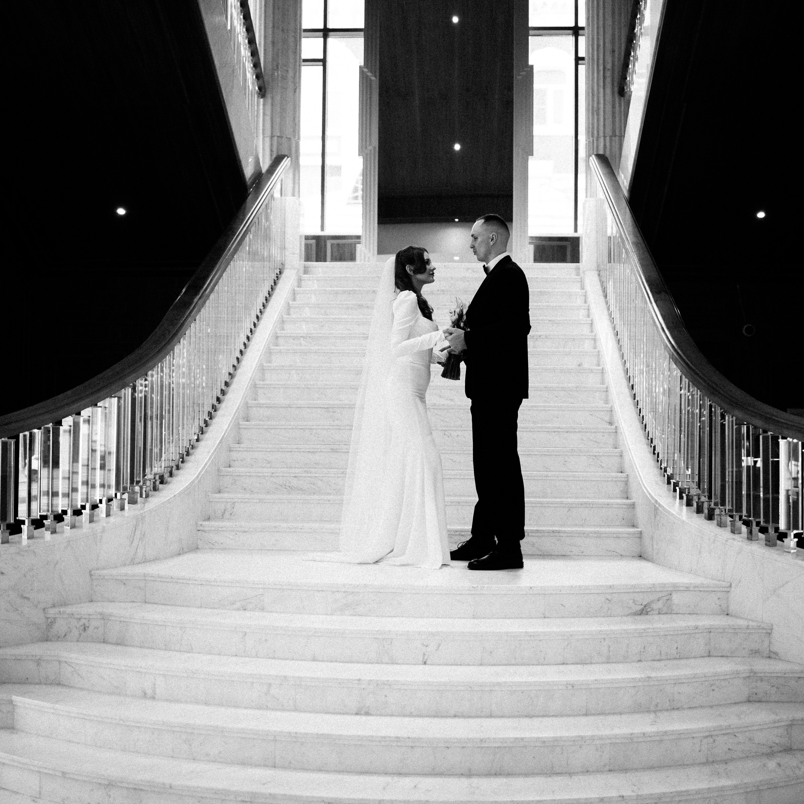 Свадебная съемка фотосессия Москва в отеле Marriott Imperial Plaza и регистрация в кутузовском загсе. Свадебный фотограф Москва Москвовская область Санкт-Петербург