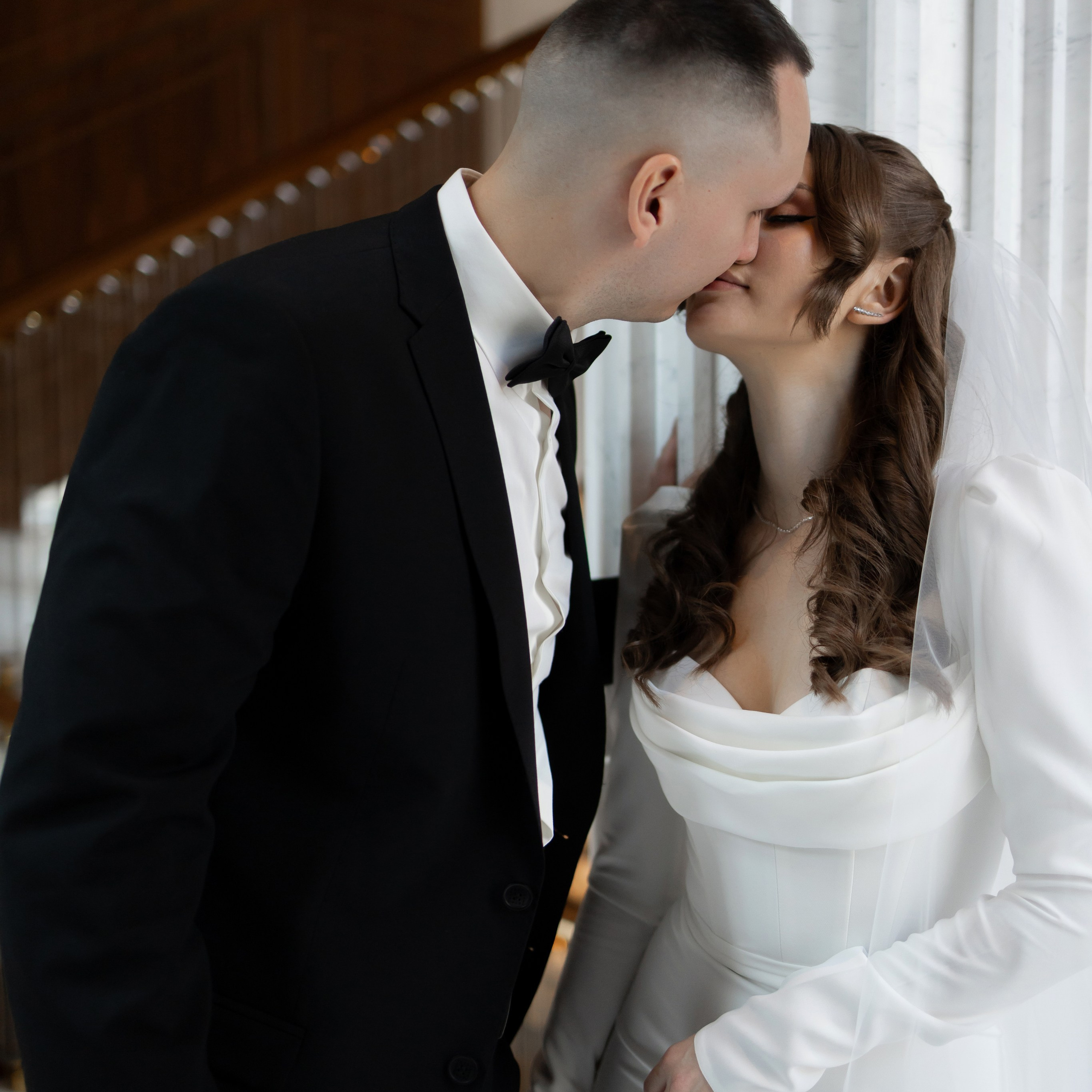 Свадебная съемка фотосессия Москва в отеле Marriott Imperial Plaza и регистрация в кутузовском загсе. Свадебный фотограф Москва Москвовская область Санкт-Петербург