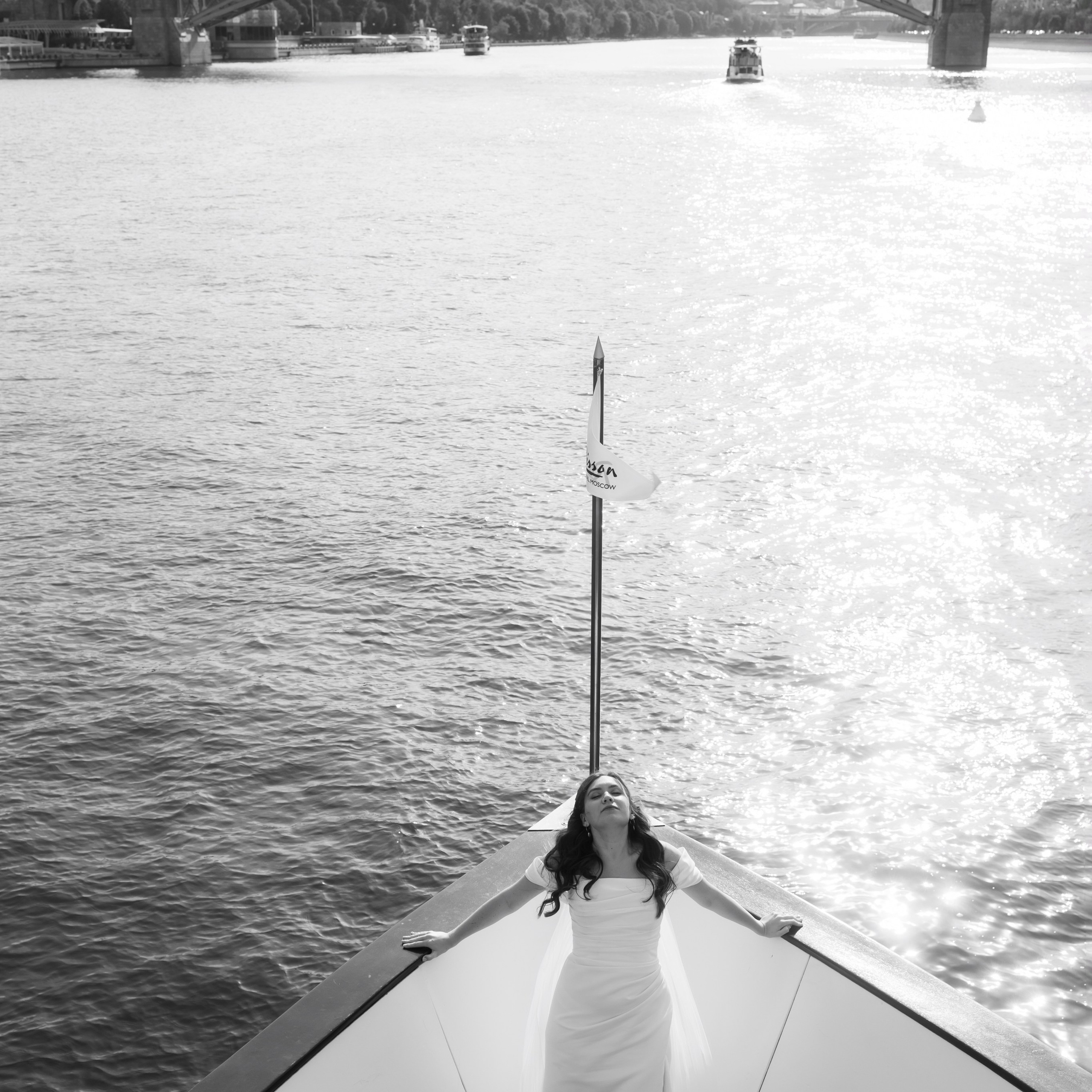 Регисрация брака в Пушкинской библиотеке и камерный свадебный ужин в кругу семьи в ресторане Ривьера. Свадебный фотограф Москва Москвовская область Санкт-Петербург