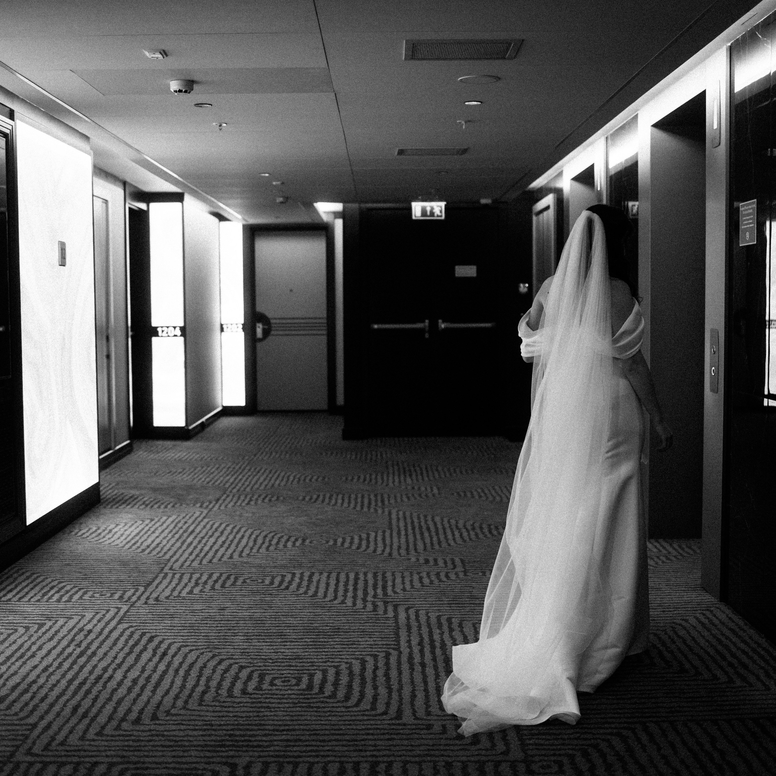 Регисрация брака в Пушкинской библиотеке и камерный свадебный ужин в кругу семьи в ресторане Ривьера. Свадебный фотограф Москва Москвовская область Санкт-Петербург