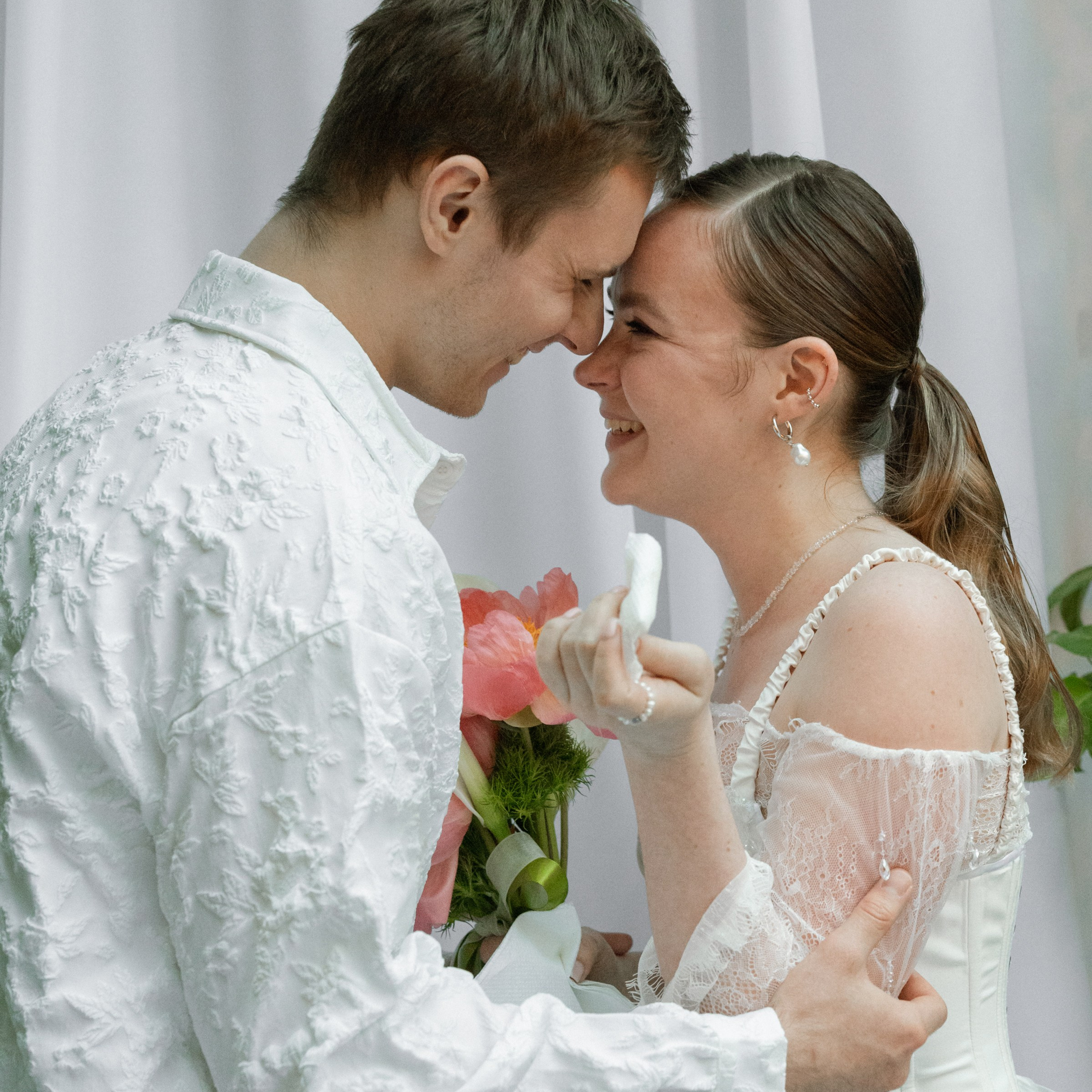 Даша и Даня загородный дом камерная свадьба. Свадебный фотограф Москва Москвовская область Санкт-Петербург
