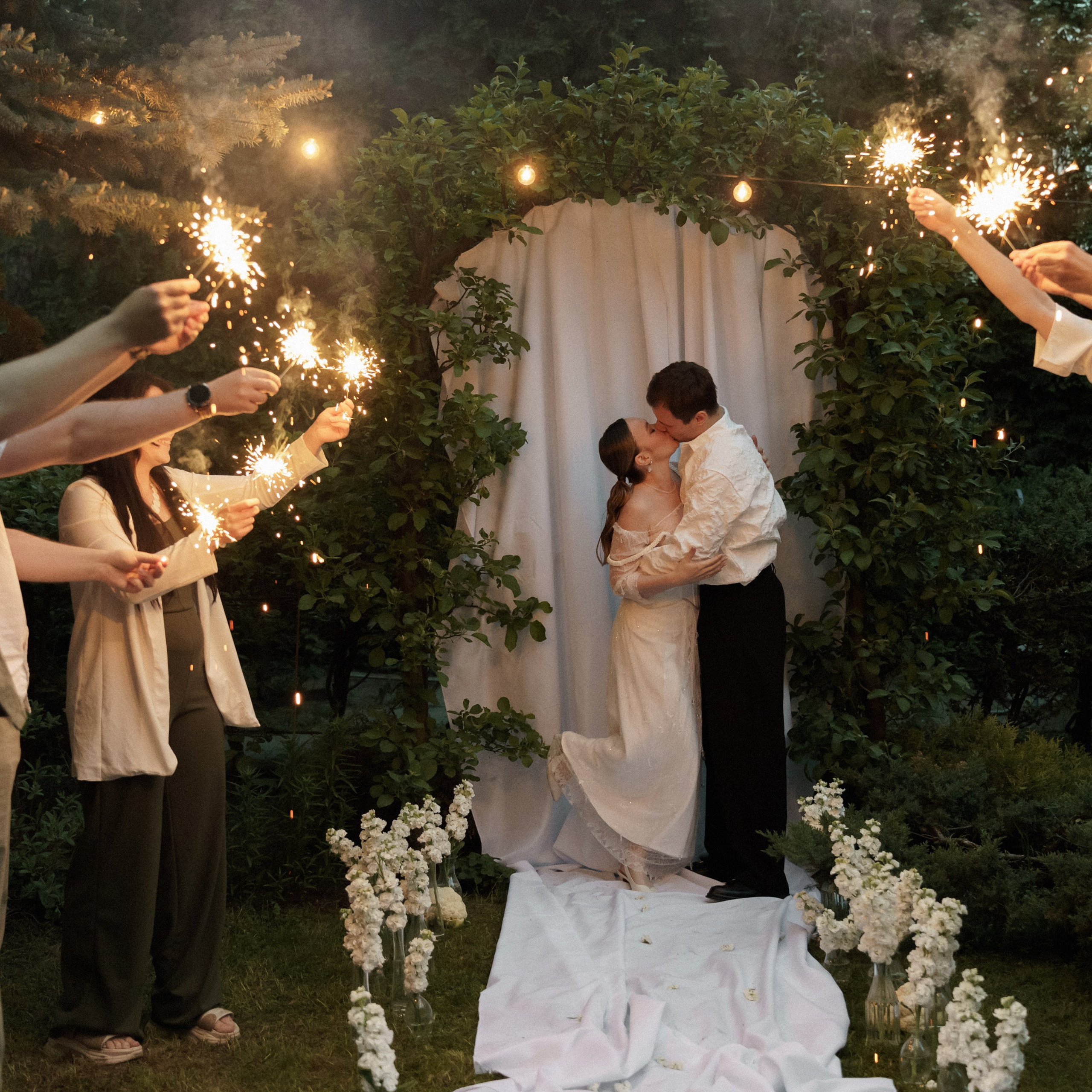 Даша и Даня загородный дом камерная свадьба. Свадебный фотограф Москва Москвовская область Санкт-Петербург