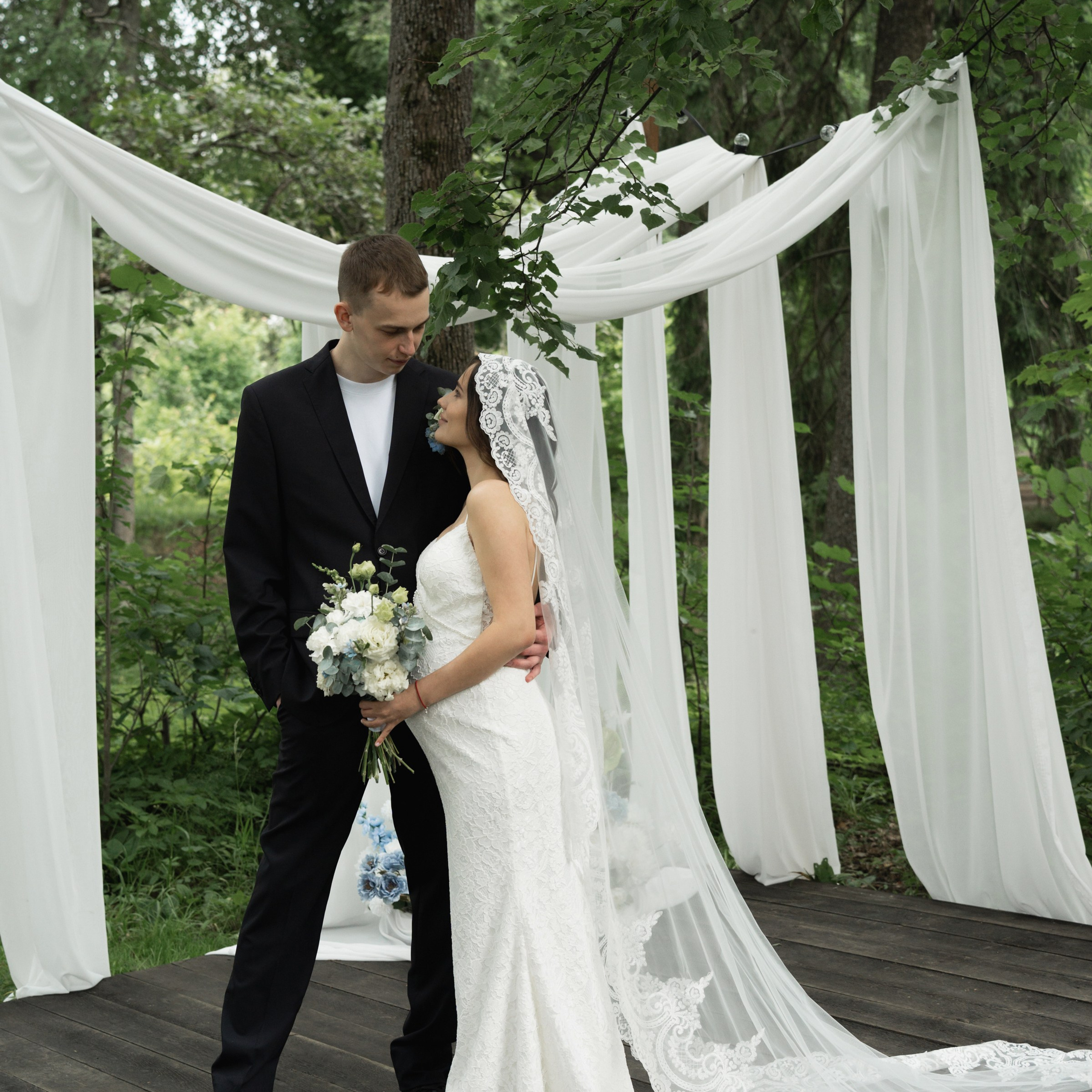 Свадьба на природе. Свадебный фотограф Москва Москвовская область Санкт-Петербург
