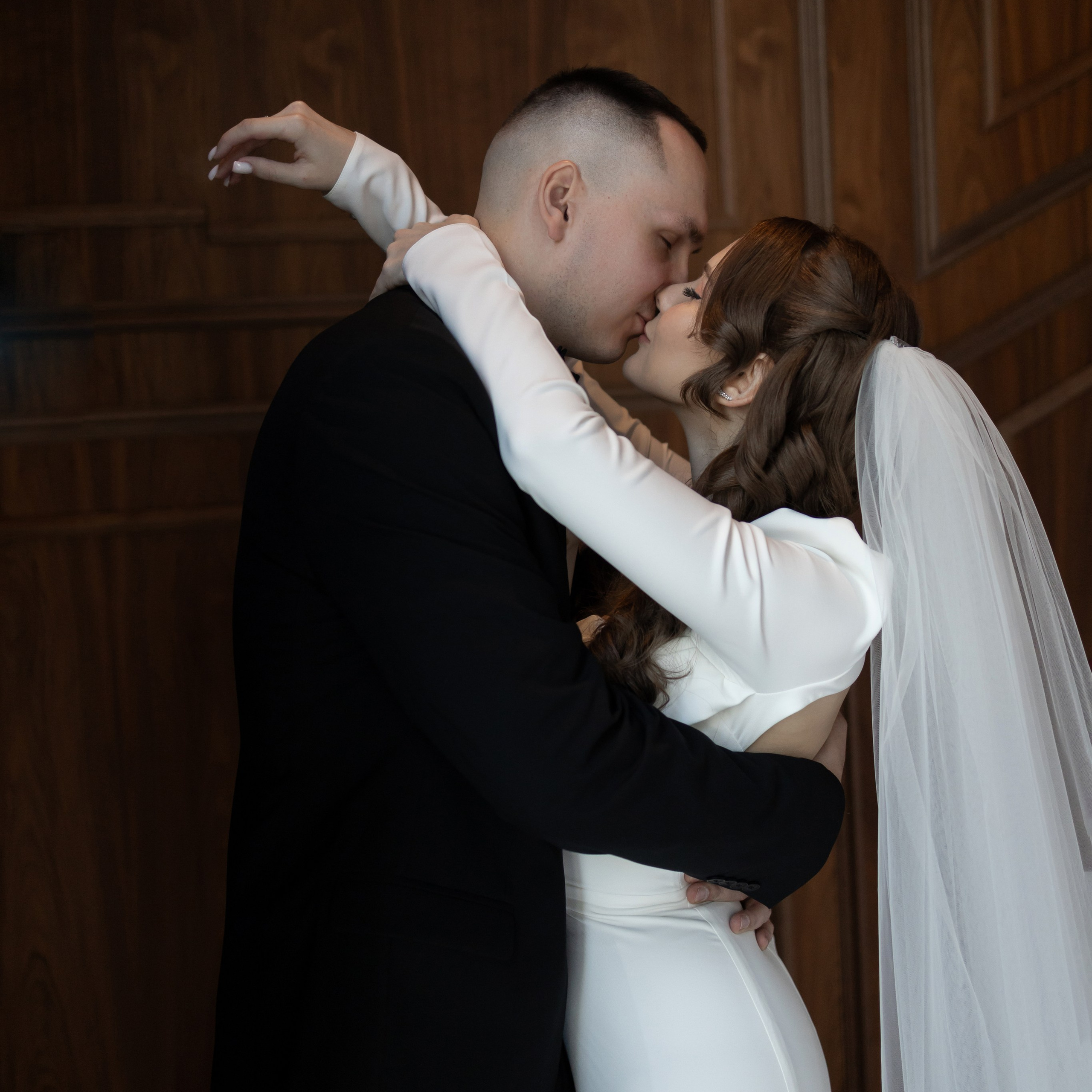 Свадебная съемка фотосессия Москва в отеле Marriott Imperial Plaza и регистрация в кутузовском загсе. Свадебный фотограф Москва Москвовская область Санкт-Петербург