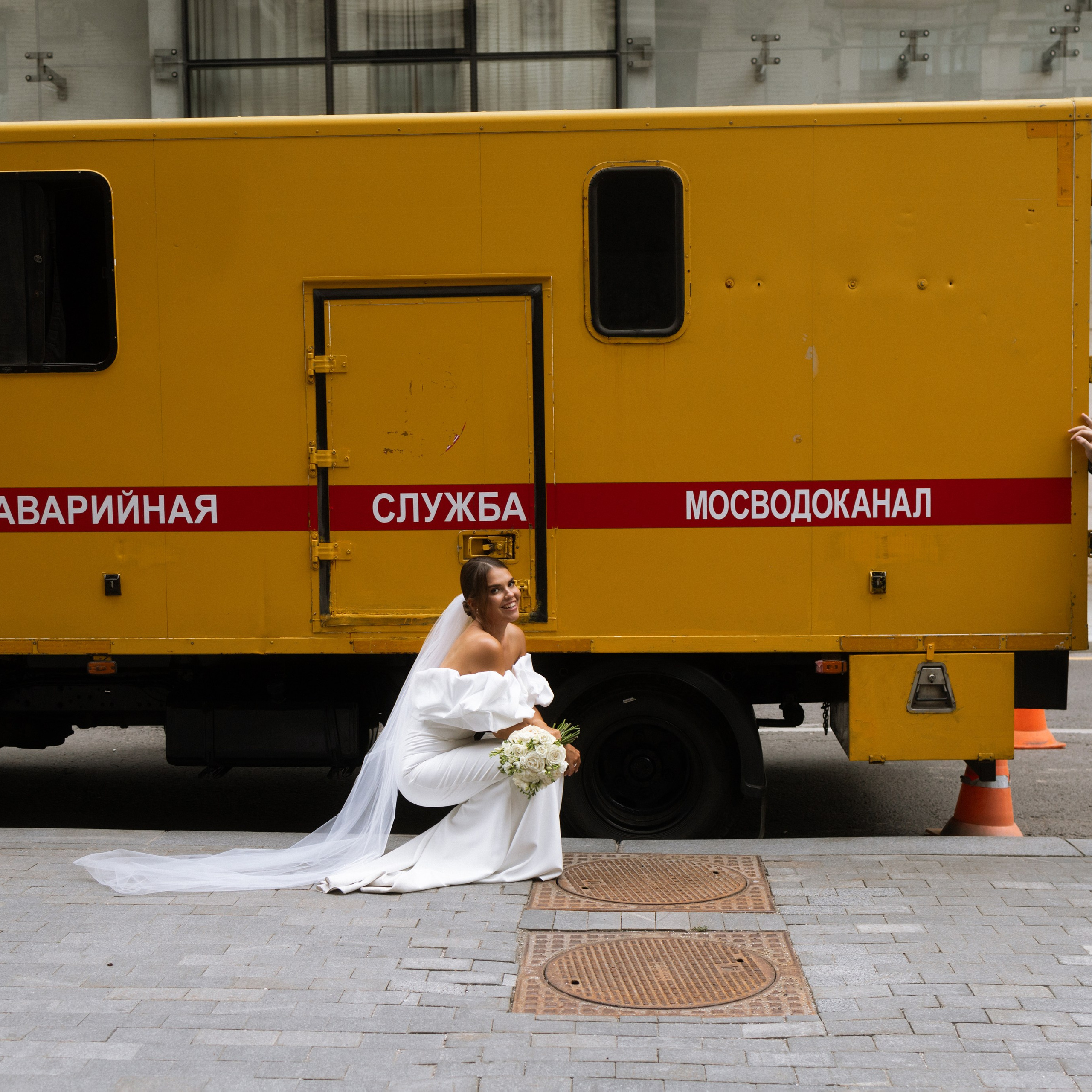 Камерная свадьба в Москве утро в отеле Рихтер регистрация в White studio Royal адреса счастья. Свадебный фотограф Москва Москвовская область Санкт-Петербург