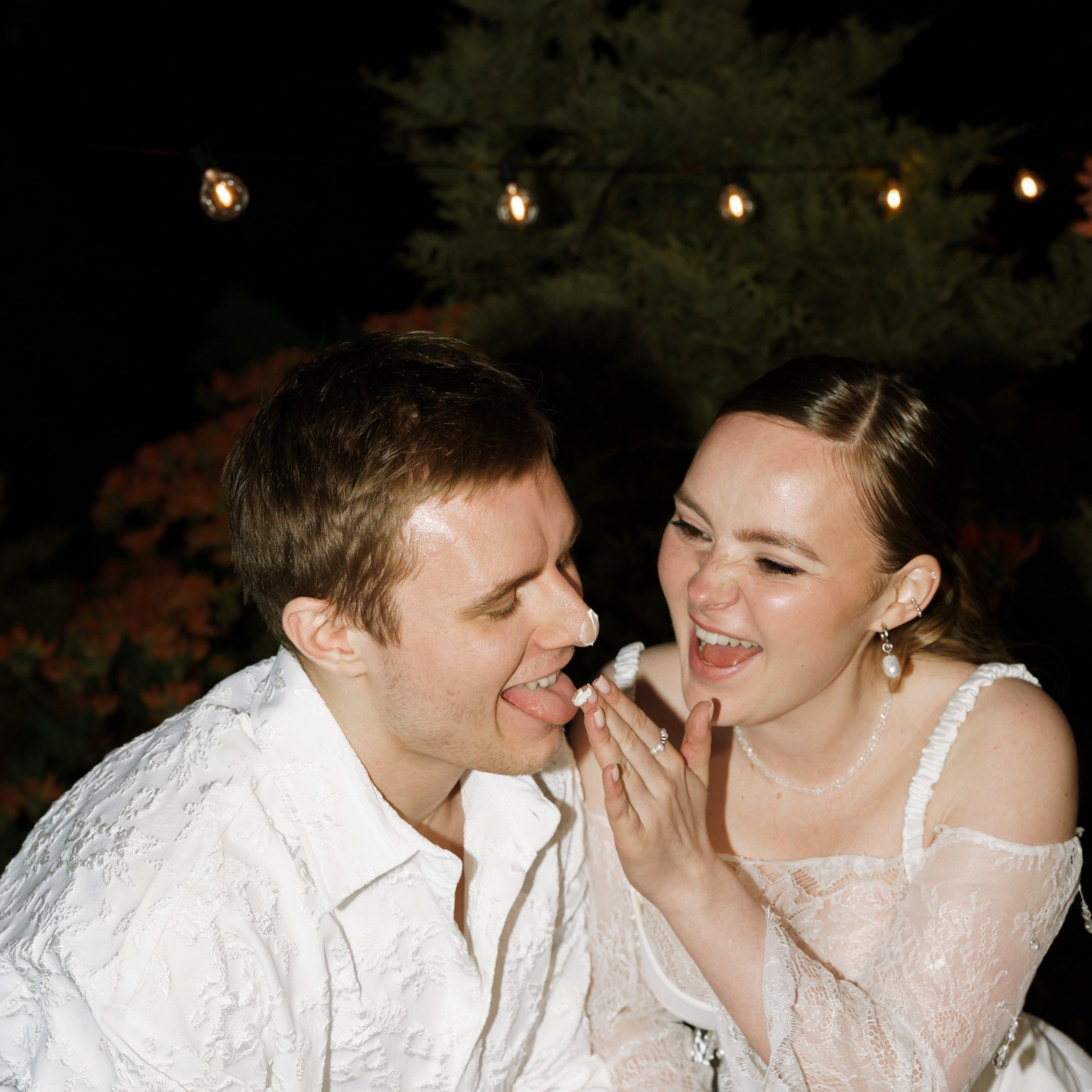 Даша и Даня загородный дом камерная свадьба. Свадебный фотограф Москва Москвовская область Санкт-Петербург