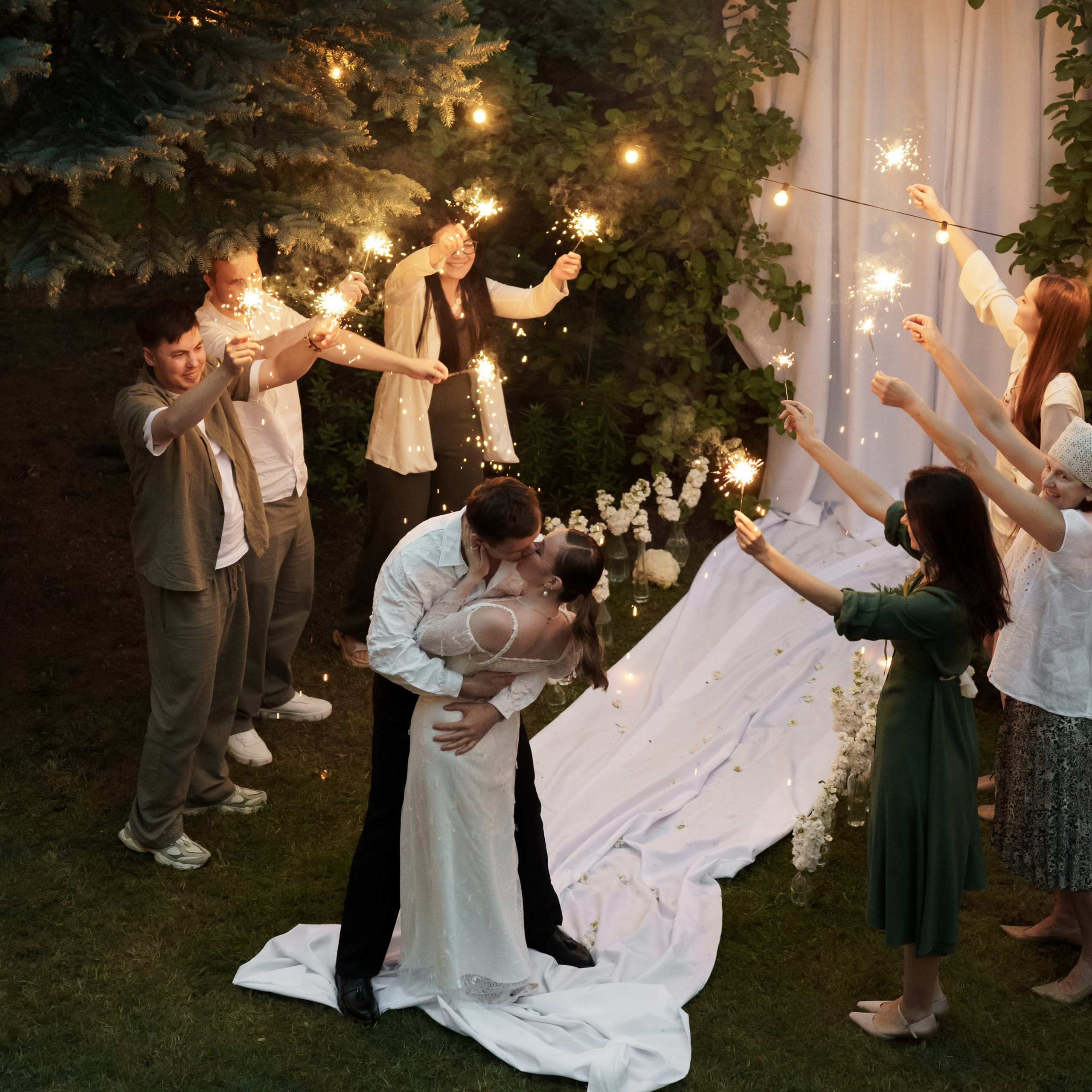 Даша и Даня загородный дом камерная свадьба. Свадебный фотограф Москва Москвовская область Санкт-Петербург