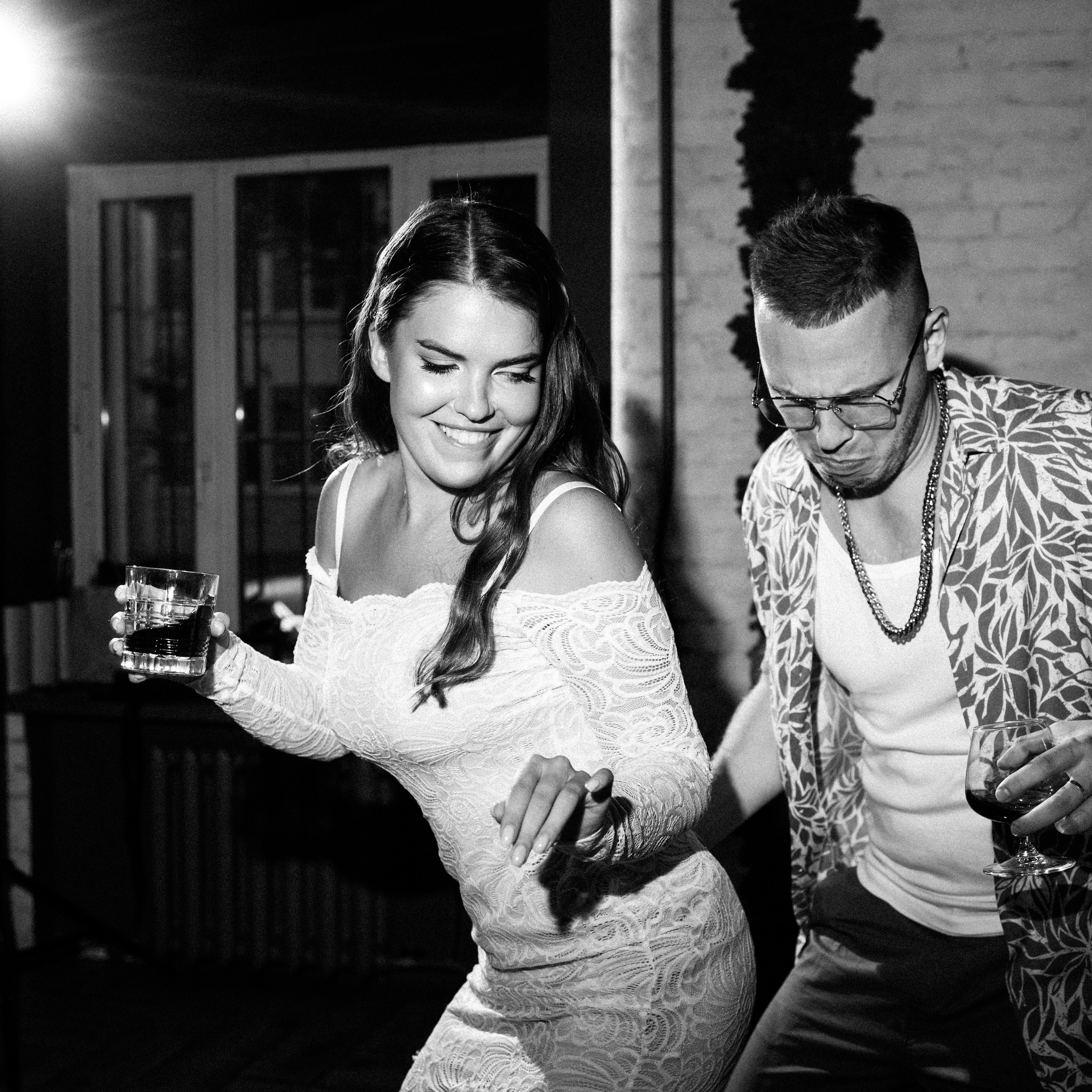 Камерная свадьба в Москве утро в отеле Рихтер регистрация в White studio Royal адреса счастья. Свадебный фотограф Москва Москвовская область Санкт-Петербург