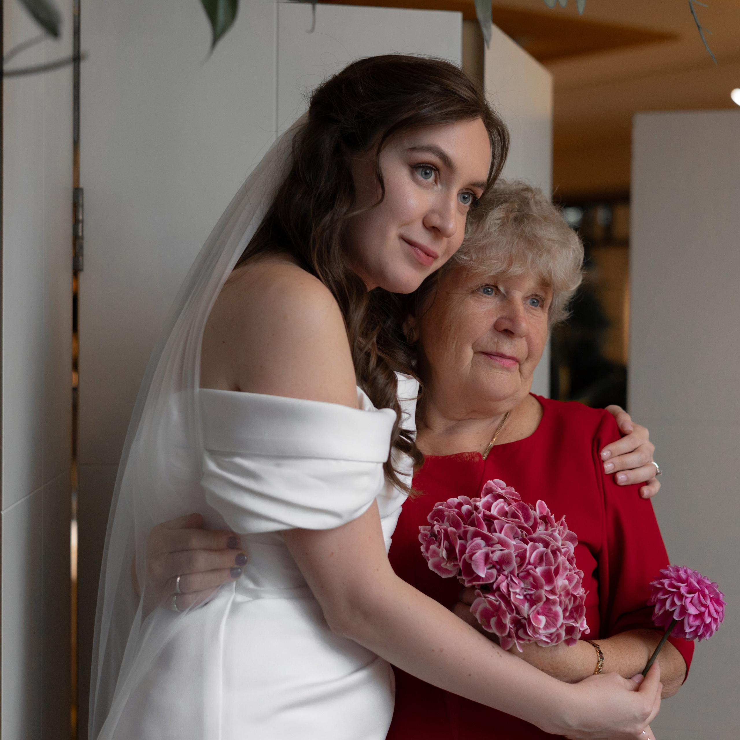 Регисрация брака в Пушкинской библиотеке и камерный свадебный ужин в кругу семьи в ресторане Ривьера. Свадебный фотограф Москва Москвовская область Санкт-Петербург