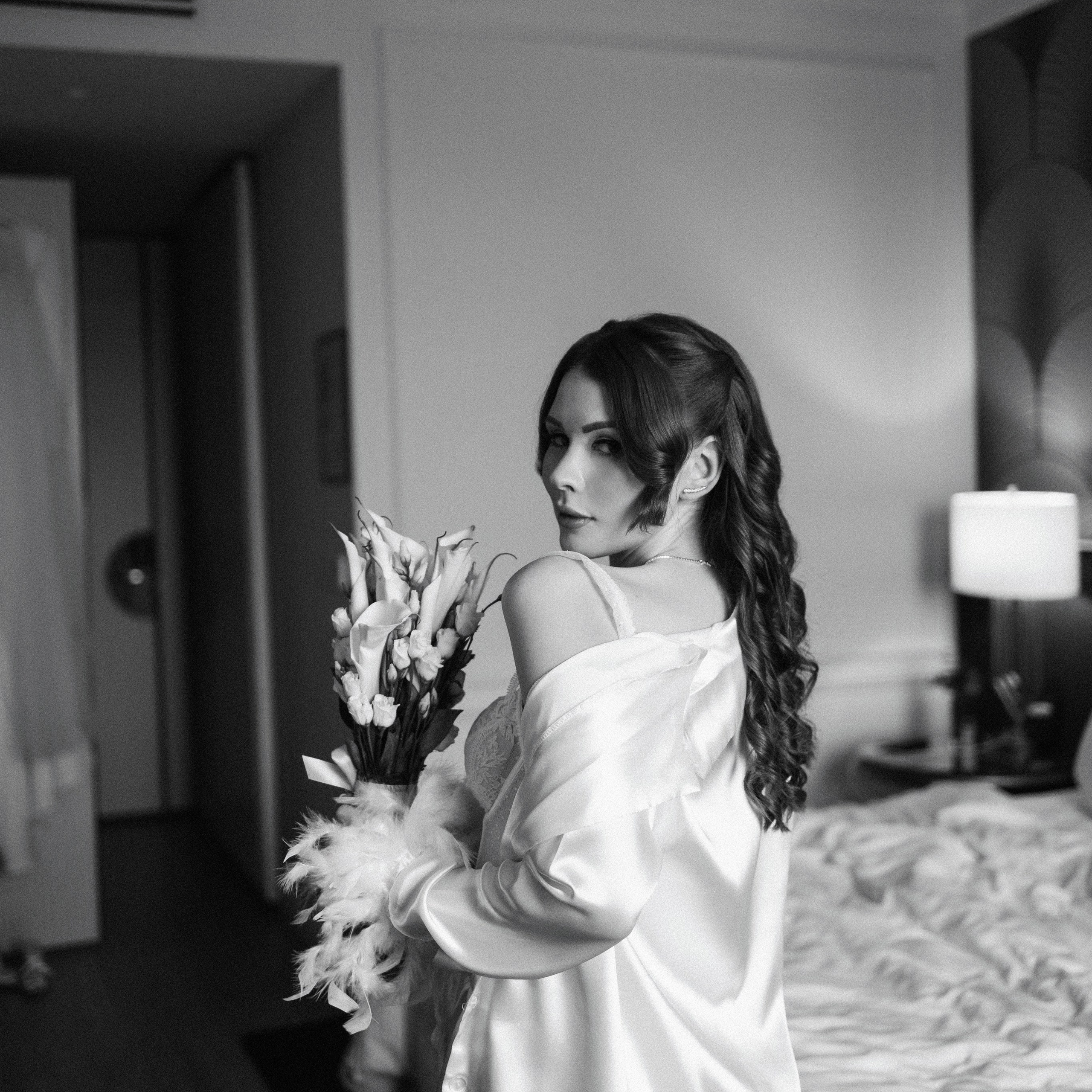 Свадебная съемка фотосессия Москва в отеле Marriott Imperial Plaza и регистрация в кутузовском загсе. Свадебный фотограф Москва Москвовская область Санкт-Петербург