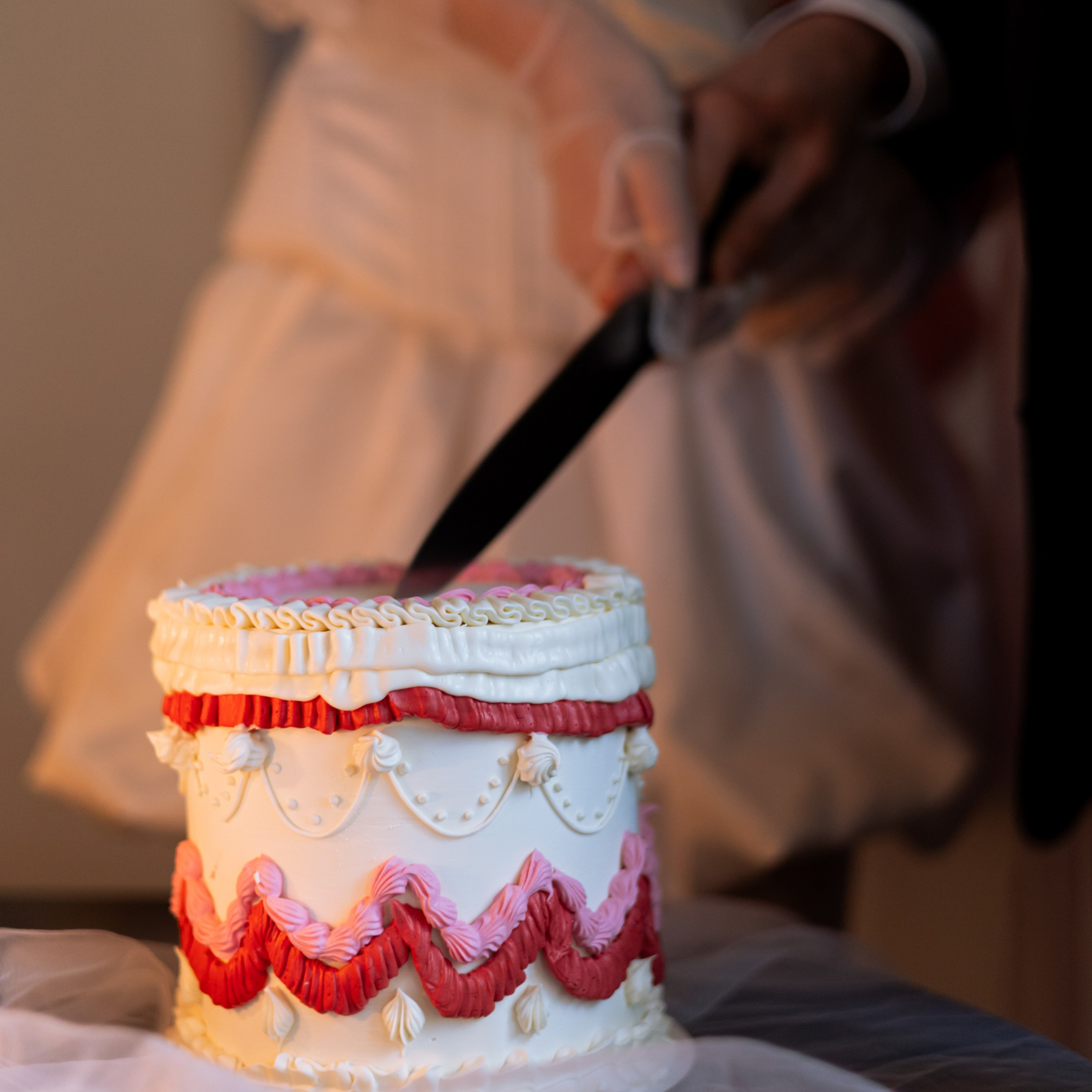 Свадебная фотосессия 14 февраля в студии вместо отеля. Свадебный фотограф Москва Москвовская область Санкт-Петербург