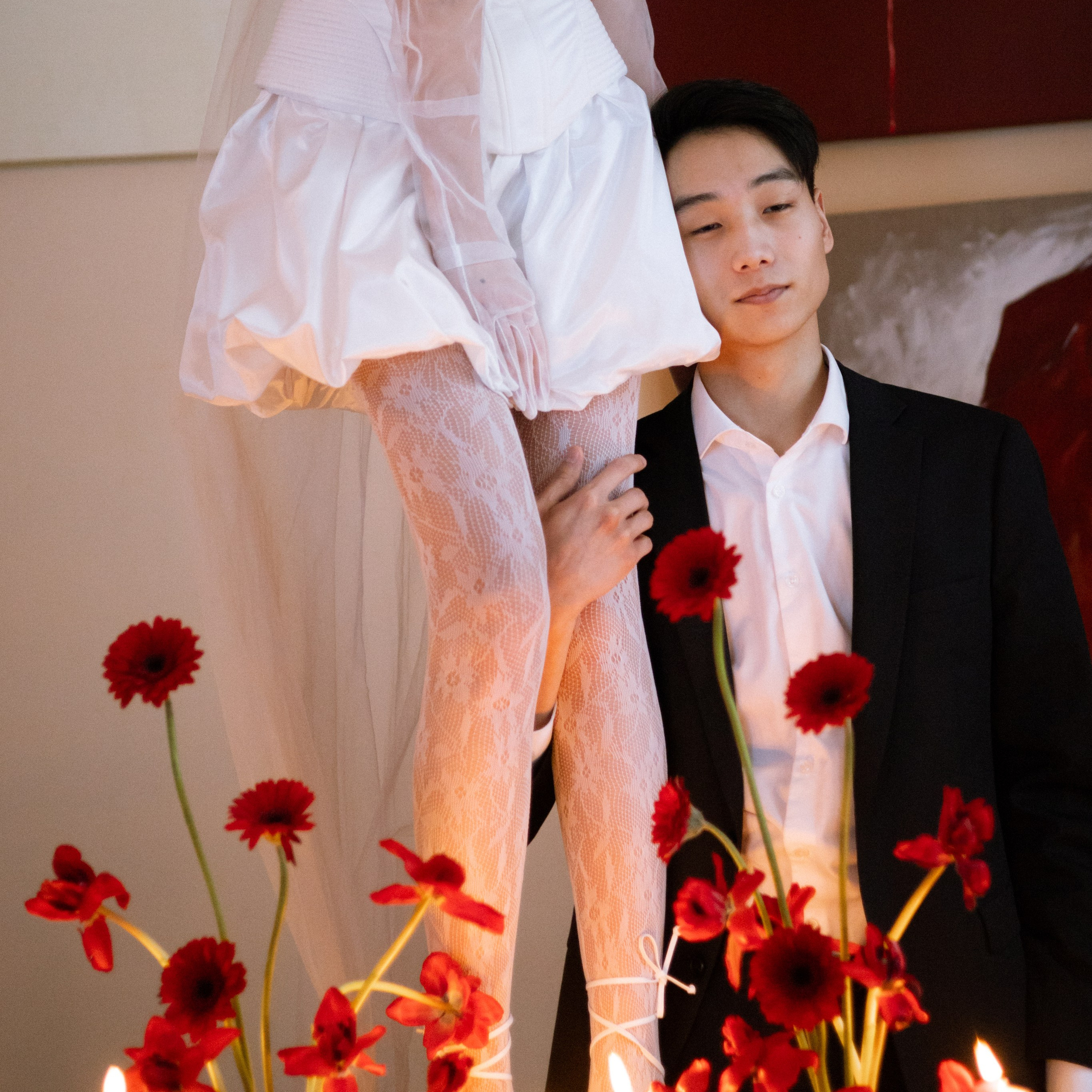 Свадебная фотосессия 14 февраля в студии вместо отеля. Свадебный фотограф Москва Москвовская область Санкт-Петербург