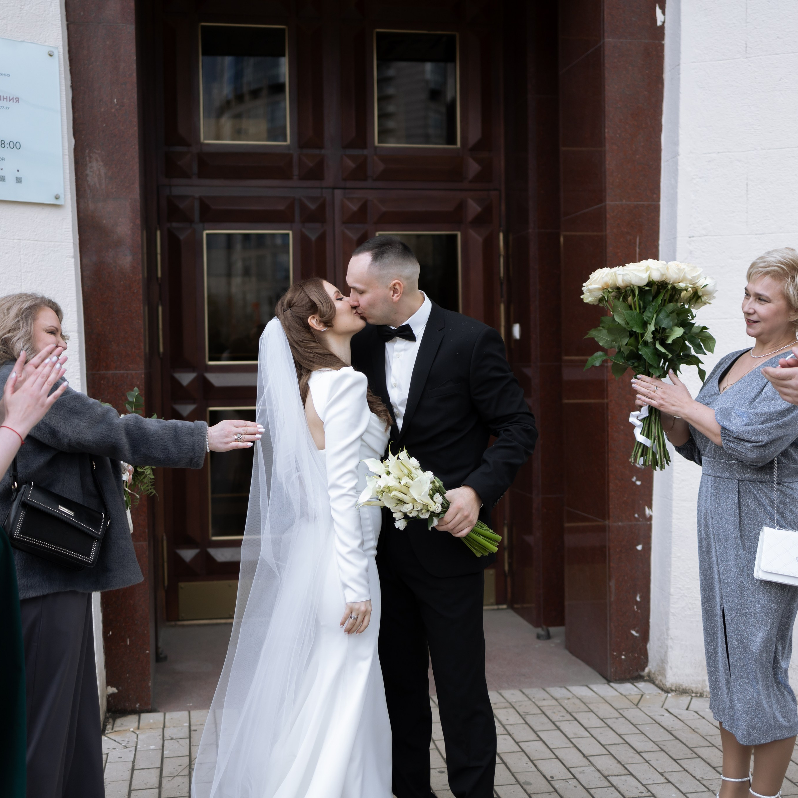 Свадебная съемка фотосессия Москва в отеле Marriott Imperial Plaza и регистрация в кутузовском загсе. Свадебный фотограф Москва Москвовская область Санкт-Петербург