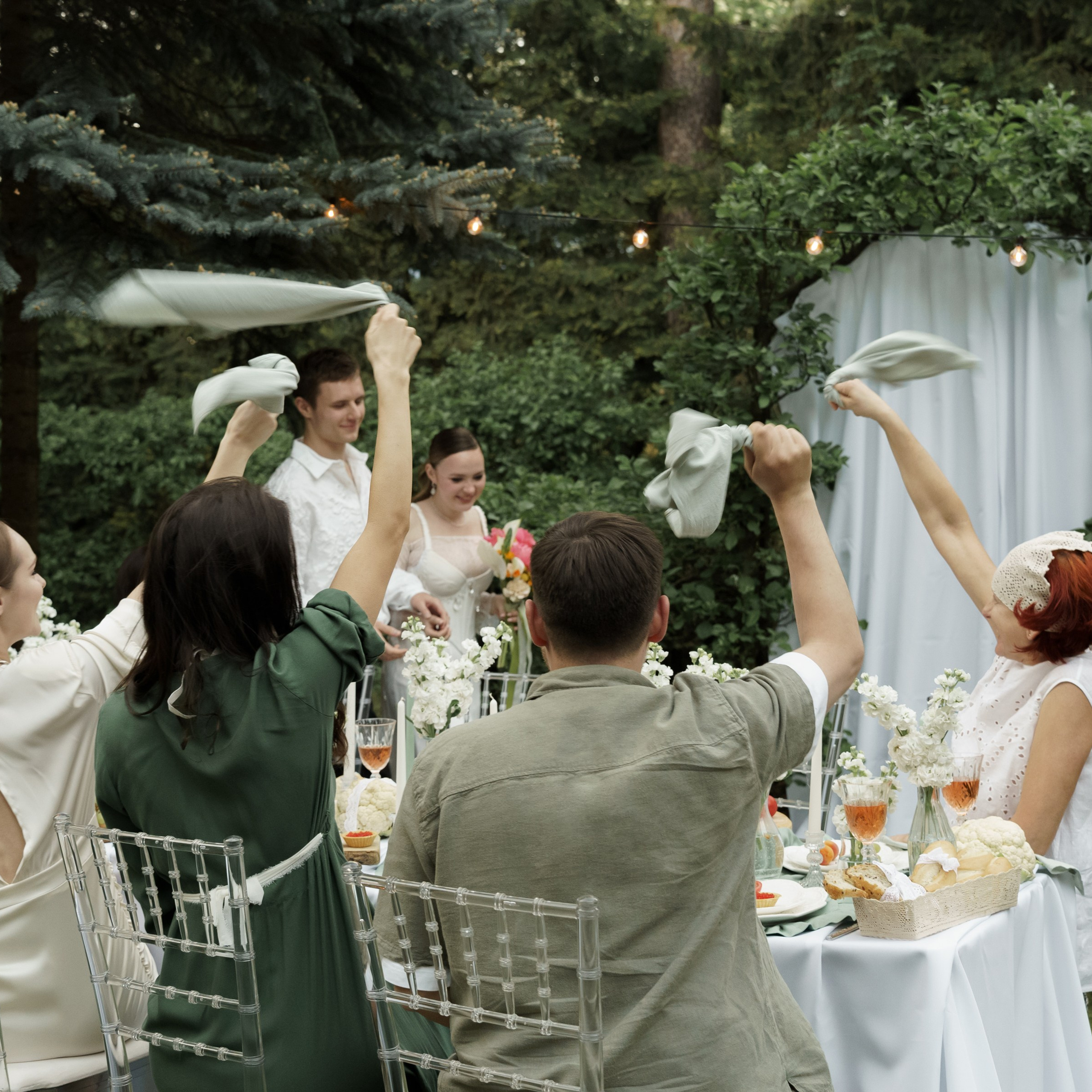 Даша и Даня загородный дом камерная свадьба. Свадебный фотограф Москва Москвовская область Санкт-Петербург