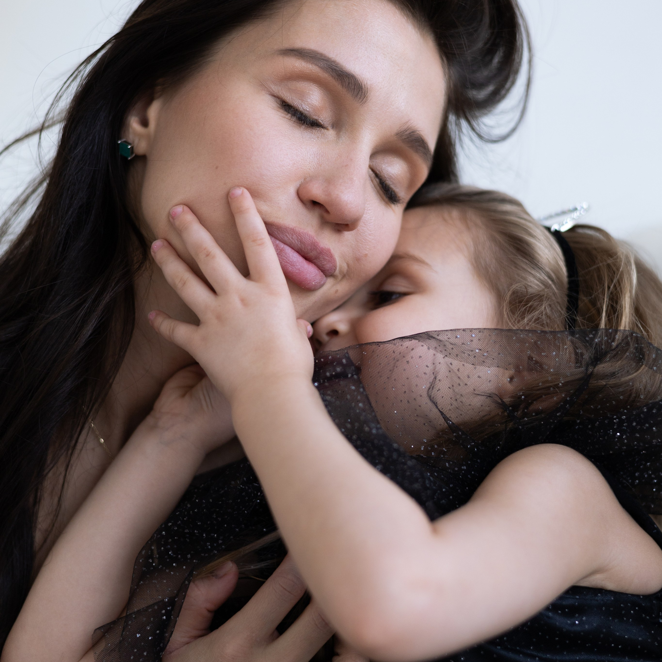 Фотосессия на 4 года в студии Москва. Свадебный фотограф Москва Москвовская область Санкт-Петербург