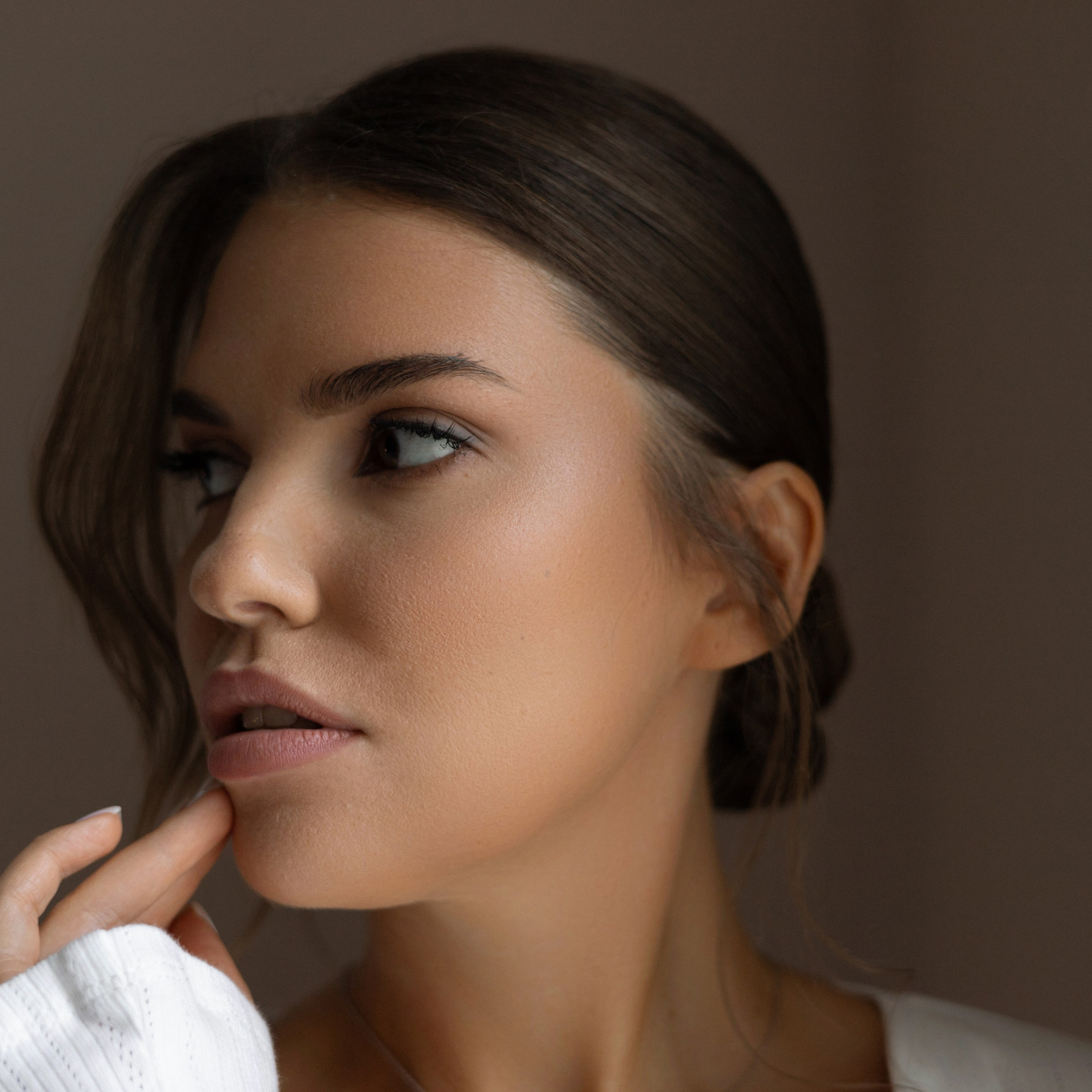 Камерная свадьба в Москве утро в отеле Рихтер регистрация в White studio Royal адреса счастья. Свадебный фотограф Москва Москвовская область Санкт-Петербург