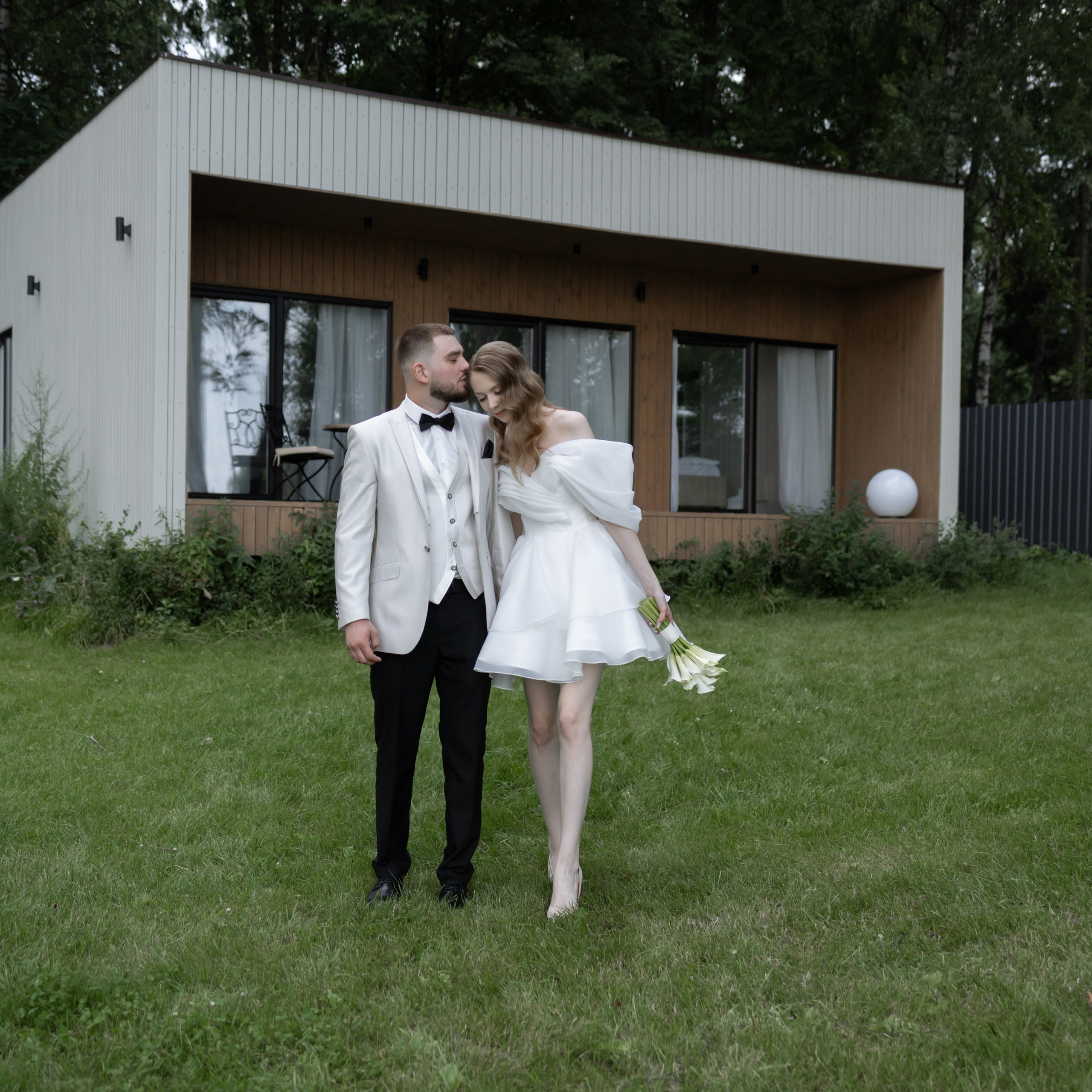 Лиза и Леша загородная площадка у озера Сенеж