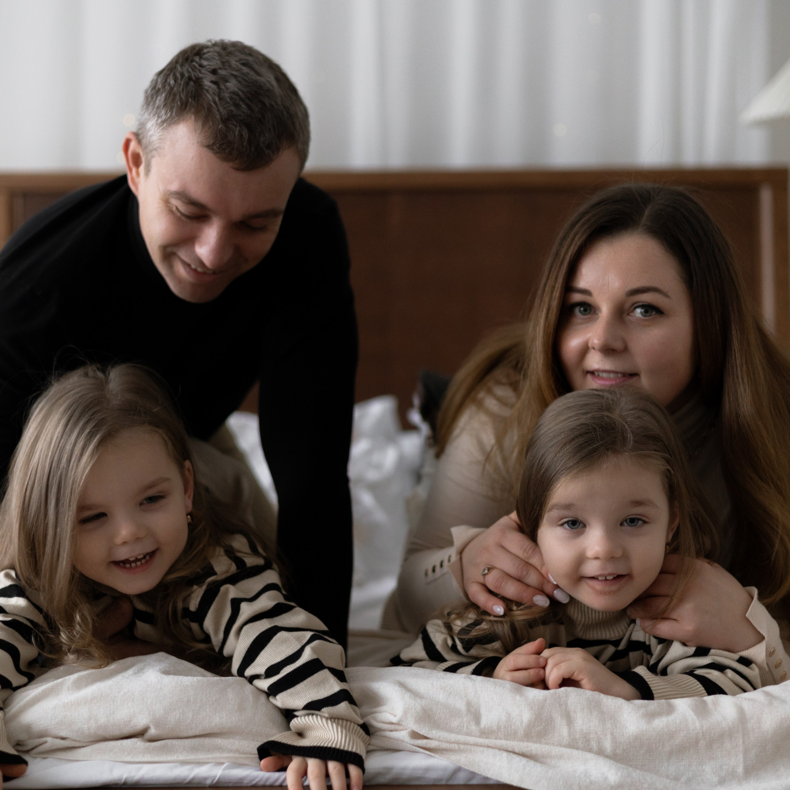 Фотосессия с маленькими деться в студии Москва. Свадебный фотограф Москва Москвовская область Санкт-Петербург