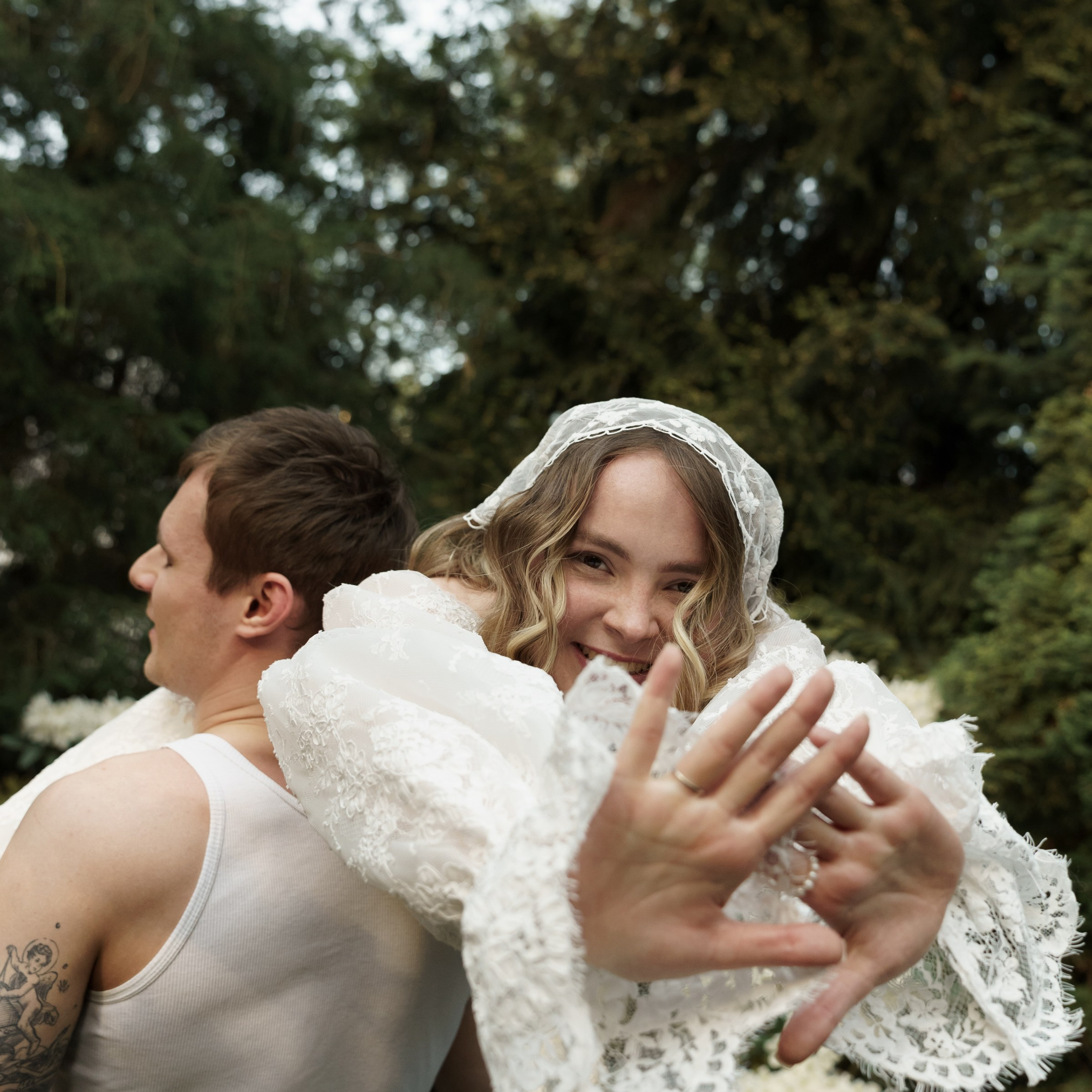 Даша и Даня загородный дом камерная свадьба. Свадебный фотограф Москва Москвовская область Санкт-Петербург