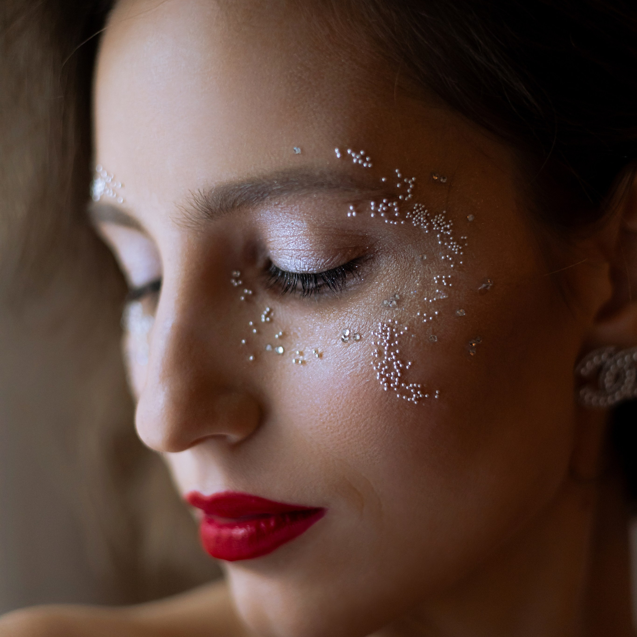 Свадебная фотосессия 14 февраля в студии вместо отеля. Свадебный фотограф Москва Москвовская область Санкт-Петербург