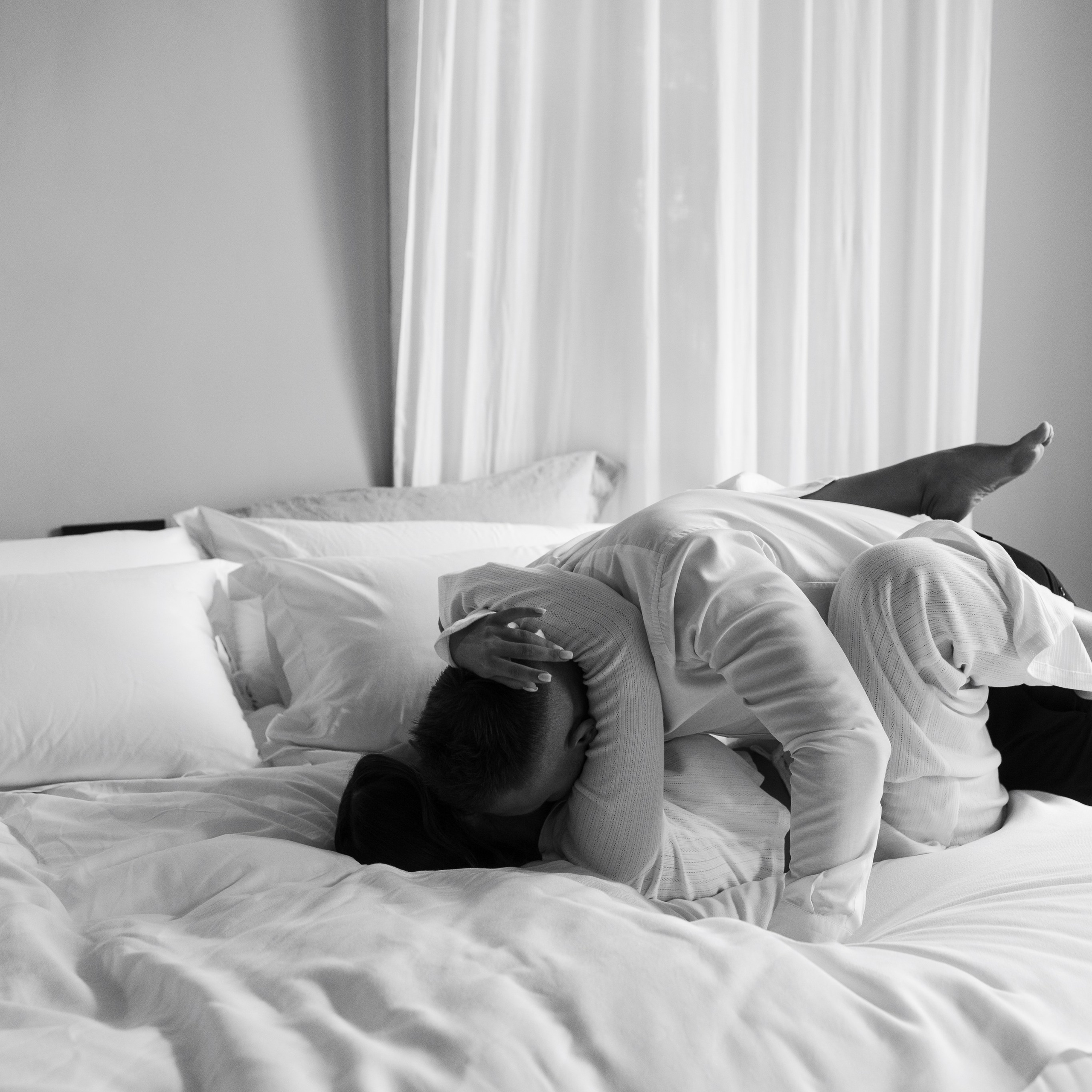 Камерная свадьба в Москве утро в отеле Рихтер регистрация в White studio Royal адреса счастья. Свадебный фотограф Москва Москвовская область Санкт-Петербург