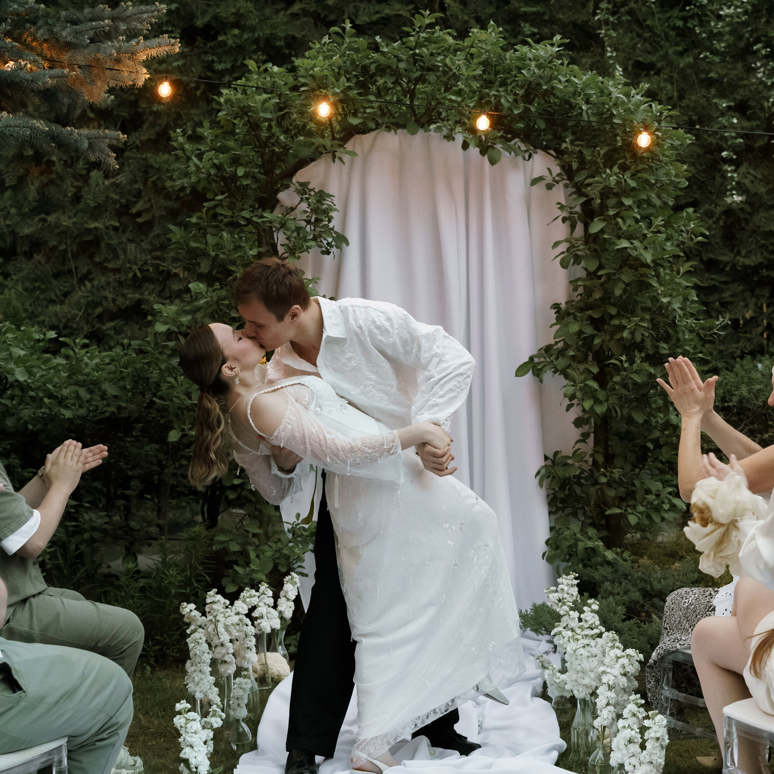 Даша и Даня загородный дом камерная свадьба. Свадебный фотограф Москва Москвовская область Санкт-Петербург