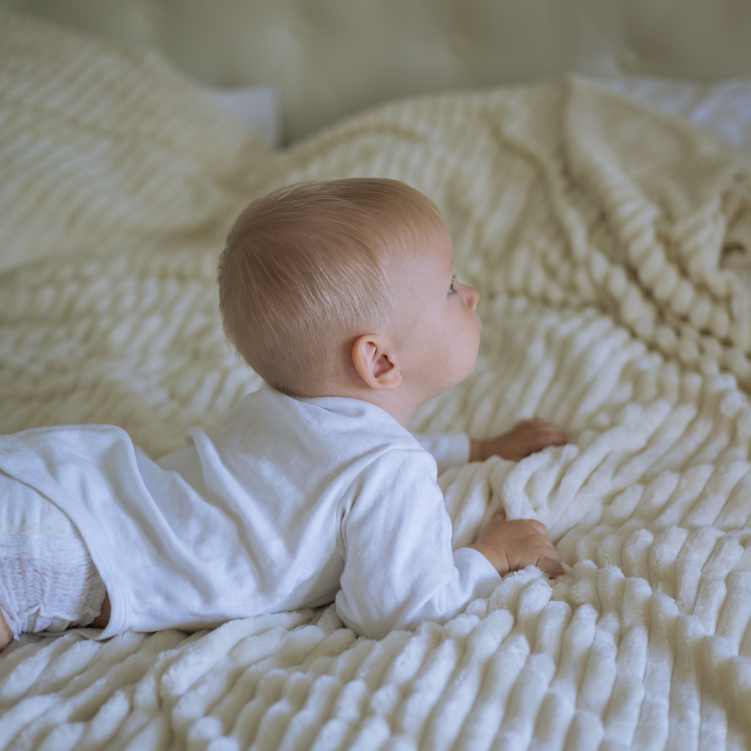 Семейная фотосессия Домашняя Москва. Свадебный фотограф Москва Москвовская область Санкт-Петербург