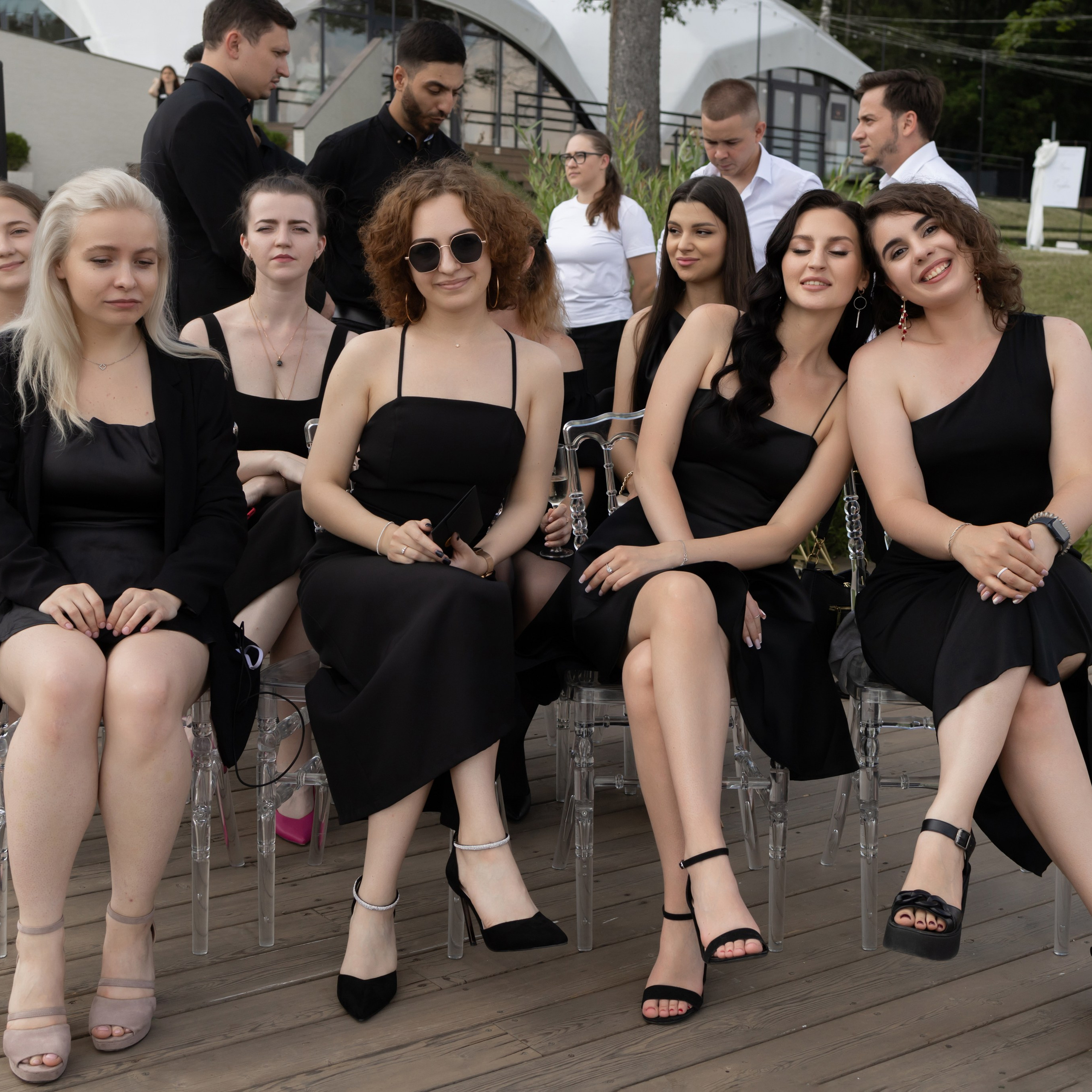 Свадьба на 50 человек на озере Сенеж площадка the Sun выездная регистрация. Свадебный фотограф Москва Москвовская область Санкт-Петербург