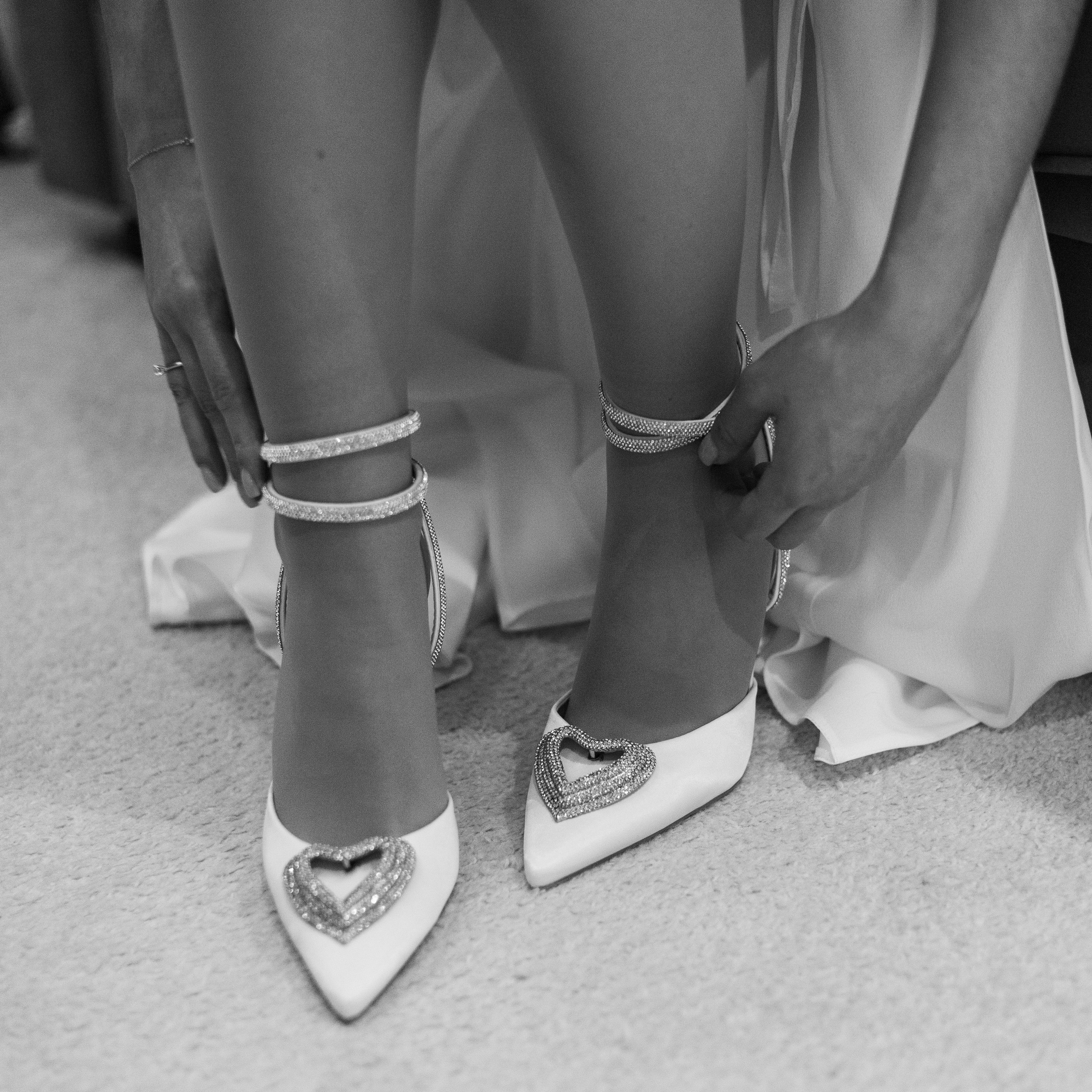 Регистрация брака в особняке Royal фотосессия лавстори в студии Москва и камерный ужин с друзьями. Свадебный фотограф Москва Москвовская область Санкт-Петербург