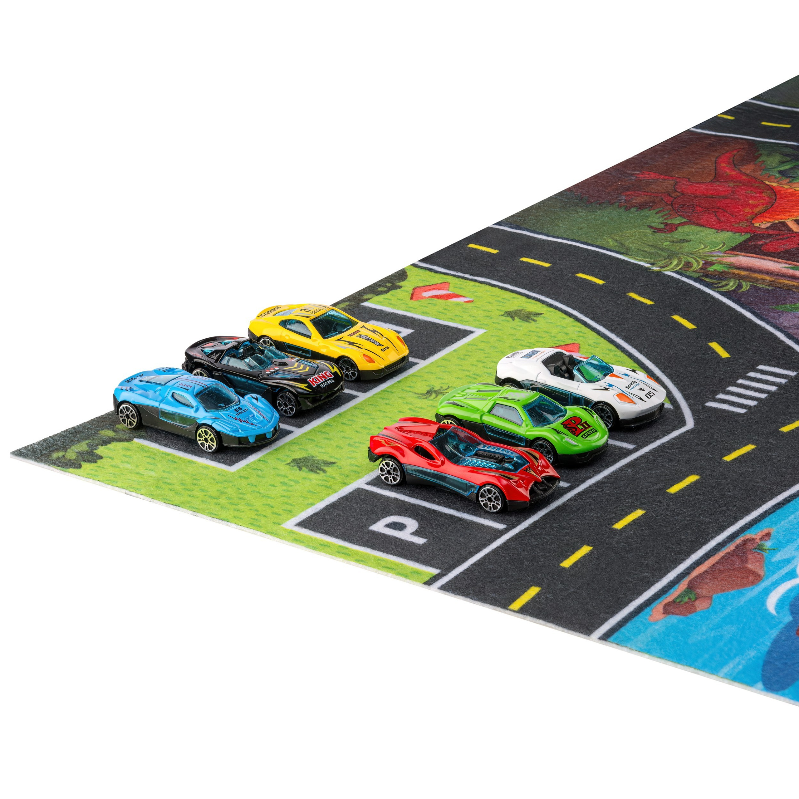 Игрушечные машинки на коврике