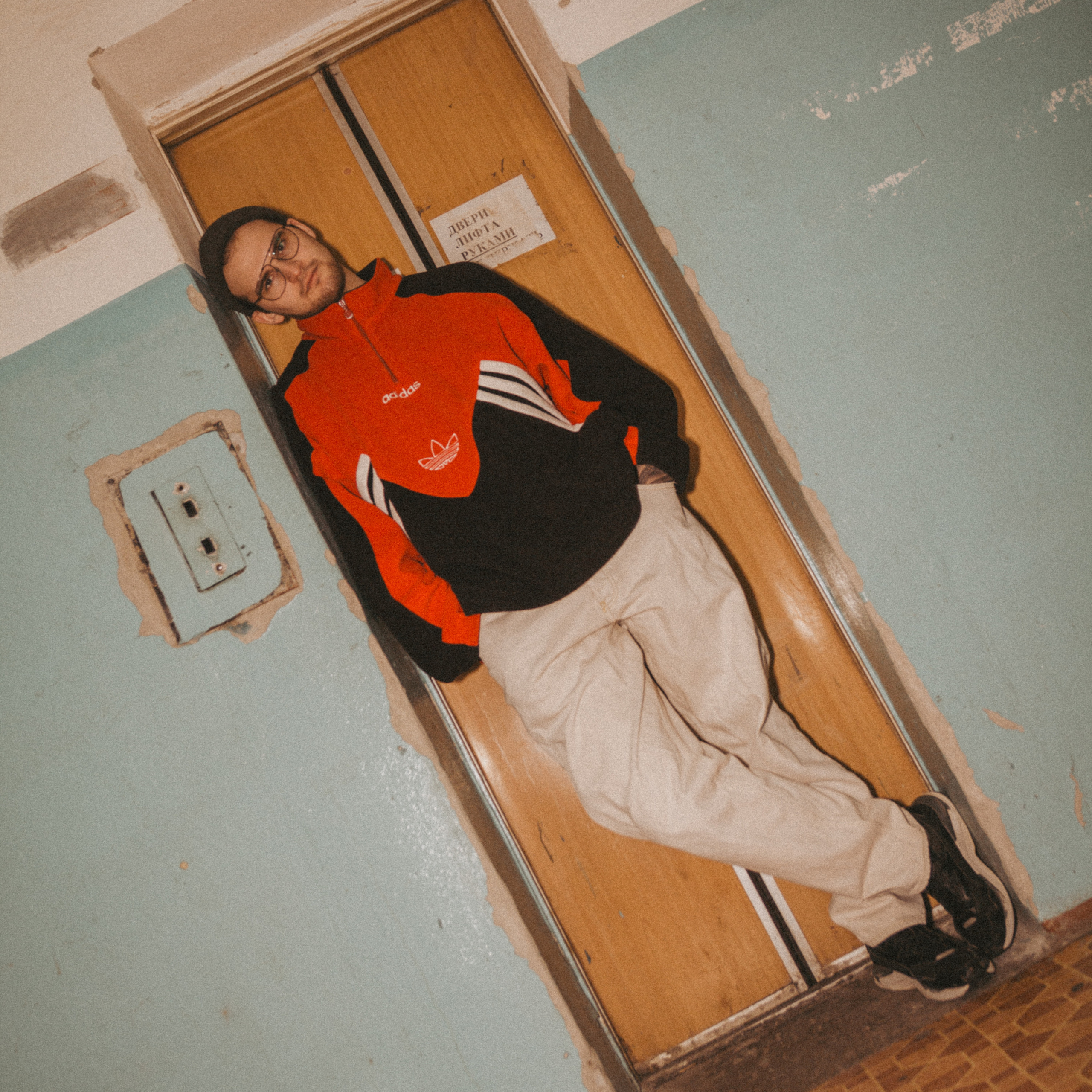 Лифт застрял. Дима Климт